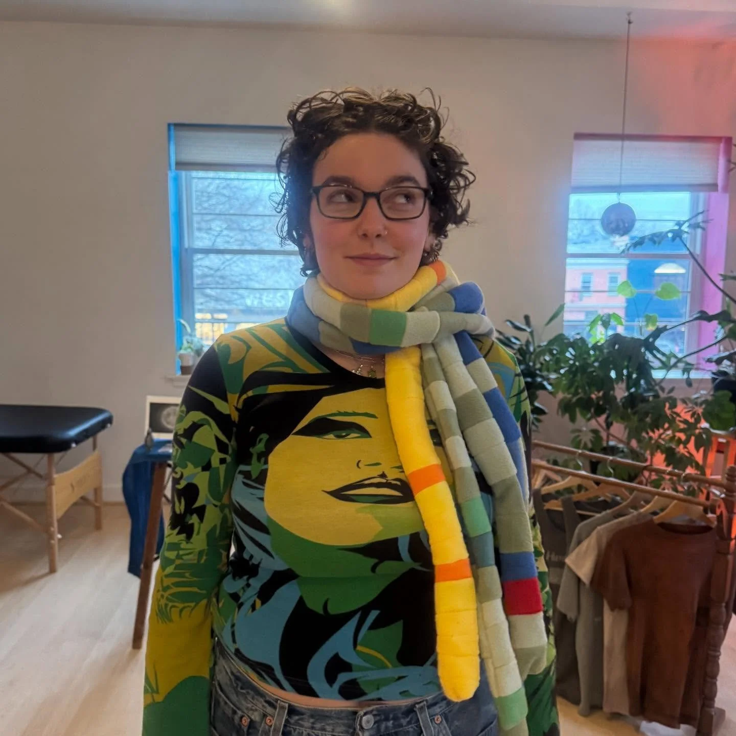 Huge thanks to everyone who came by and shopped local with so many incredibly talented makers and artists, so many of which are artist members at TAOU! 

And a huge thank you to everyone who participated and tabled at TAOU :-) we love you all!