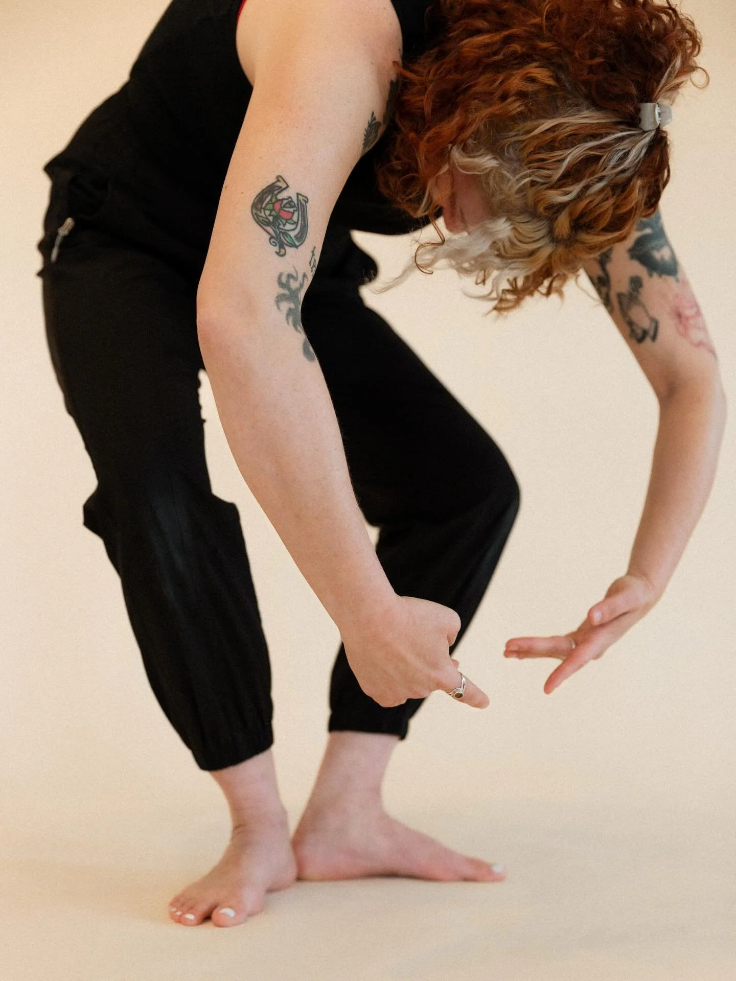 Modern at TAOU isn&rsquo;t just choreography you learn and perform, it&rsquo;s movement you explore, move through, and experience. 

Open to all. All backgrounds, levels, and more. 

11:30 AM every Sunday