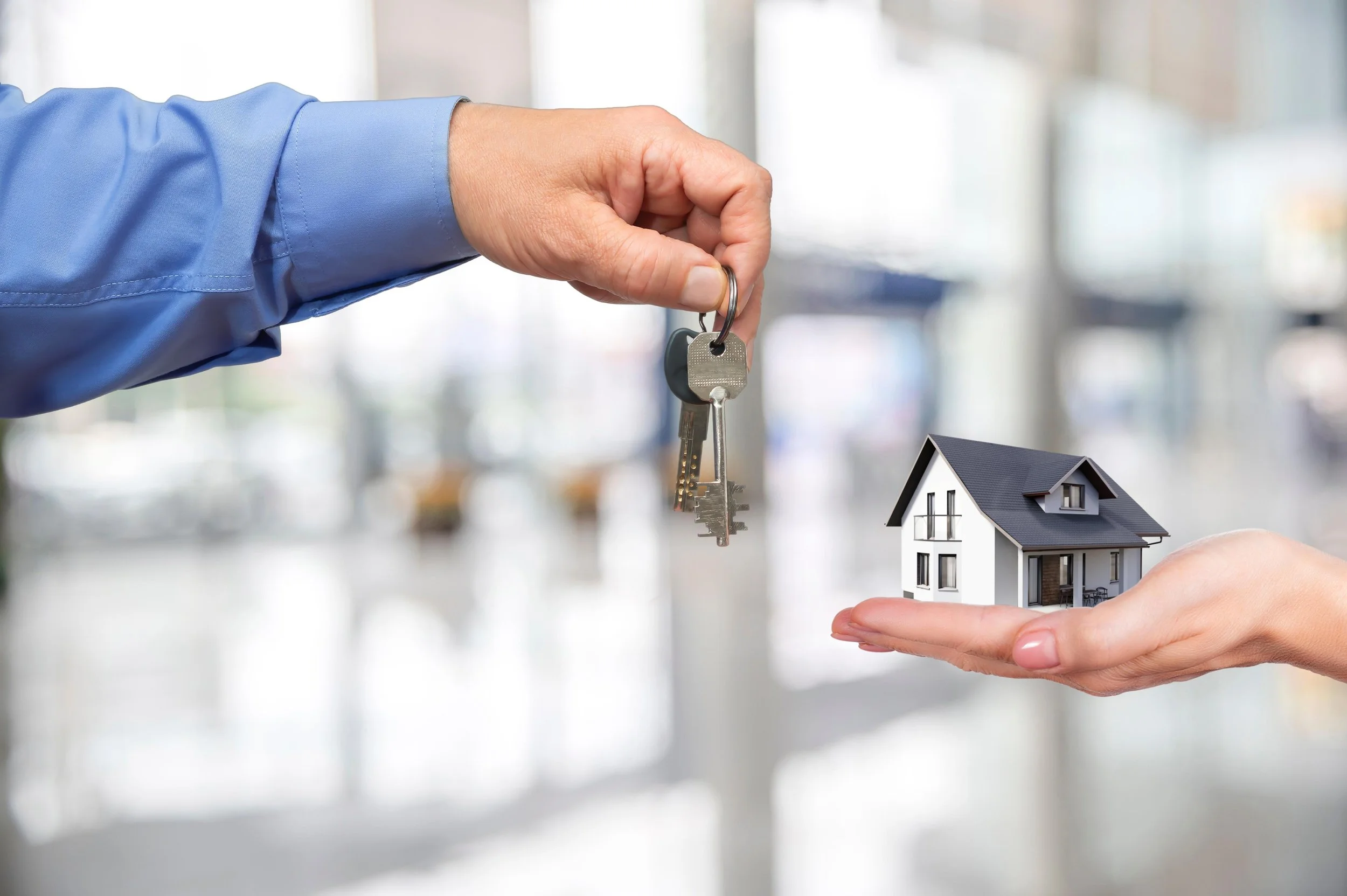 new-home-key-handover-real-estate-closing-house-model.jpg.jpg