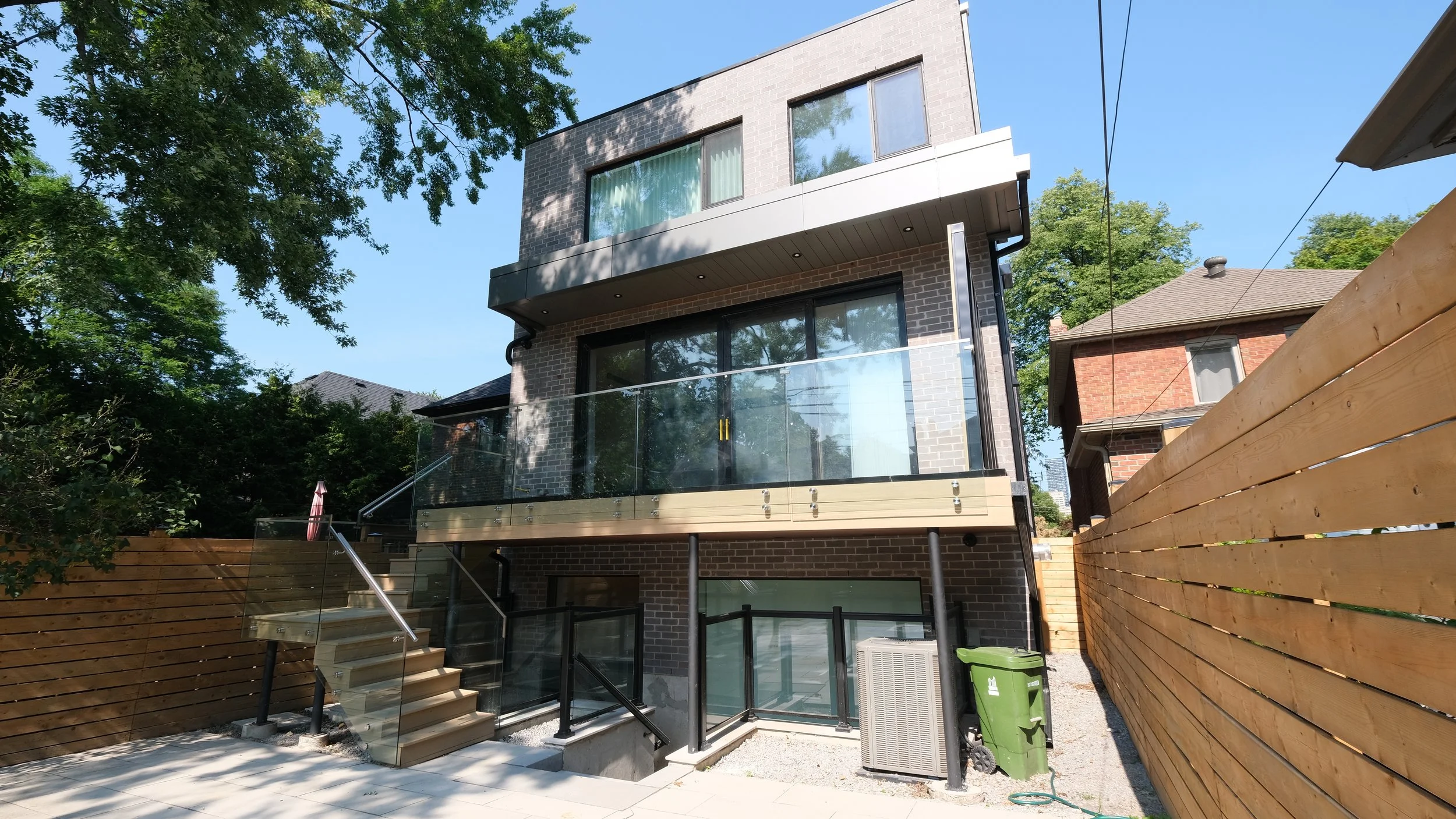 toronto-custom-home-24-exterior
