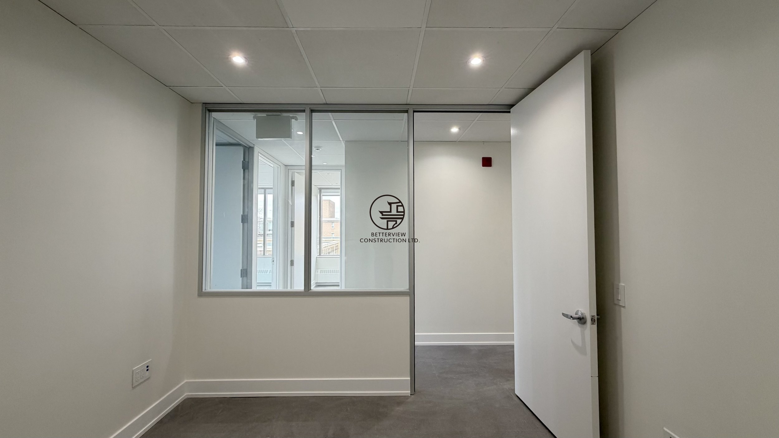 clinic-treatment-room-glass-partition-interior-renovation-toronto.jpg.jpg