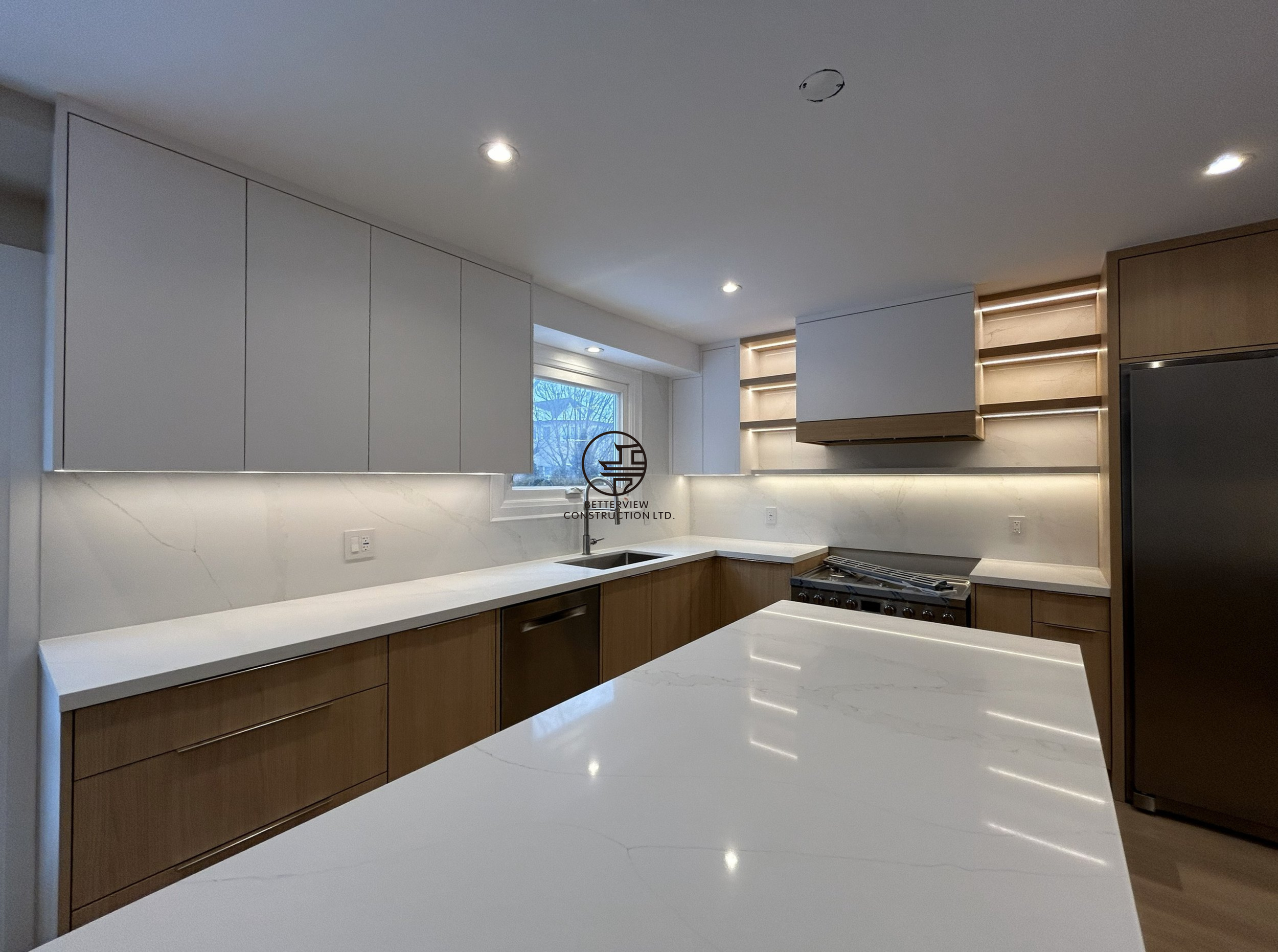 modern-kitchen-renovation-vaughan-quartz-island.png.png
