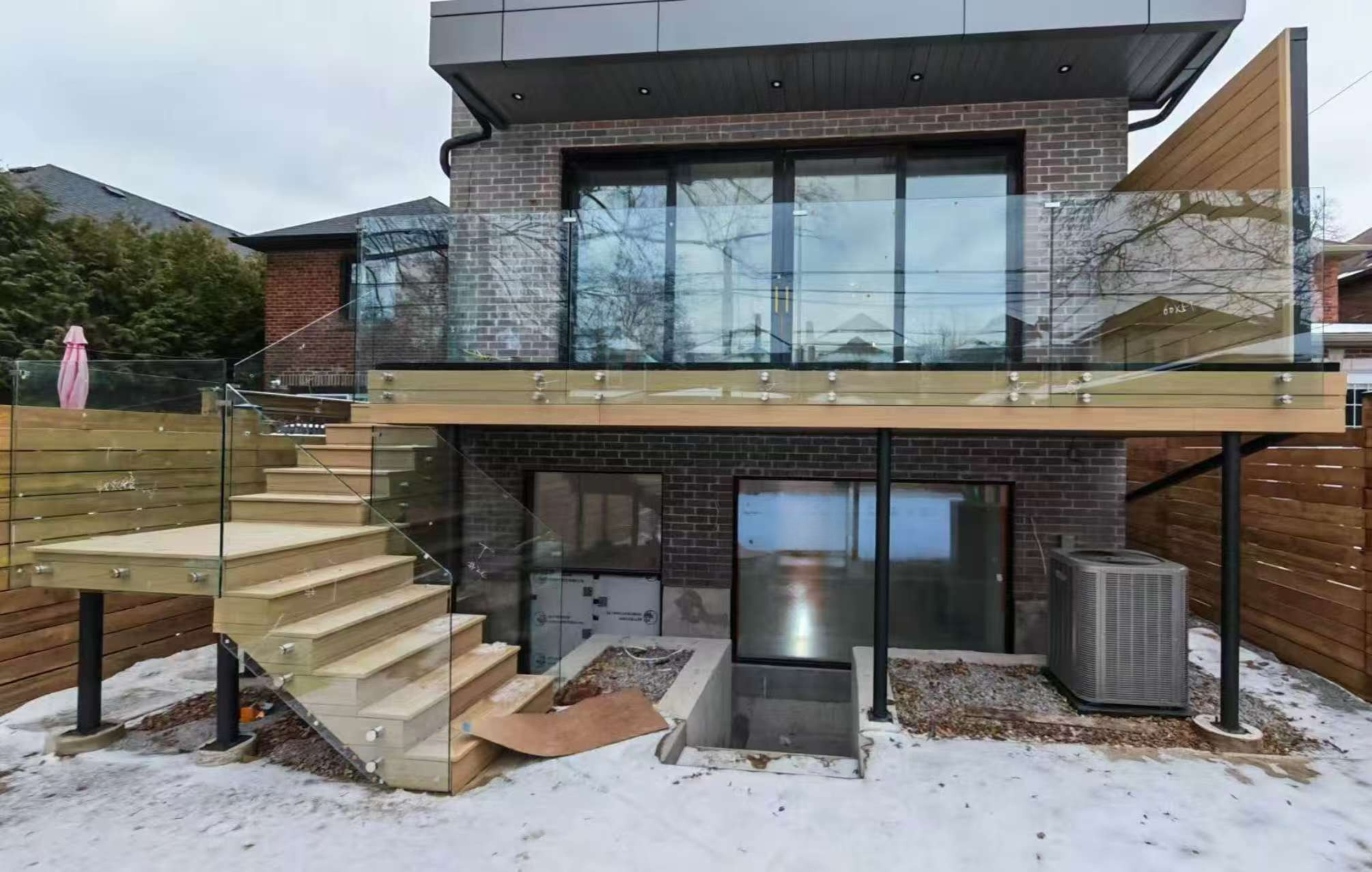 24 Toronto