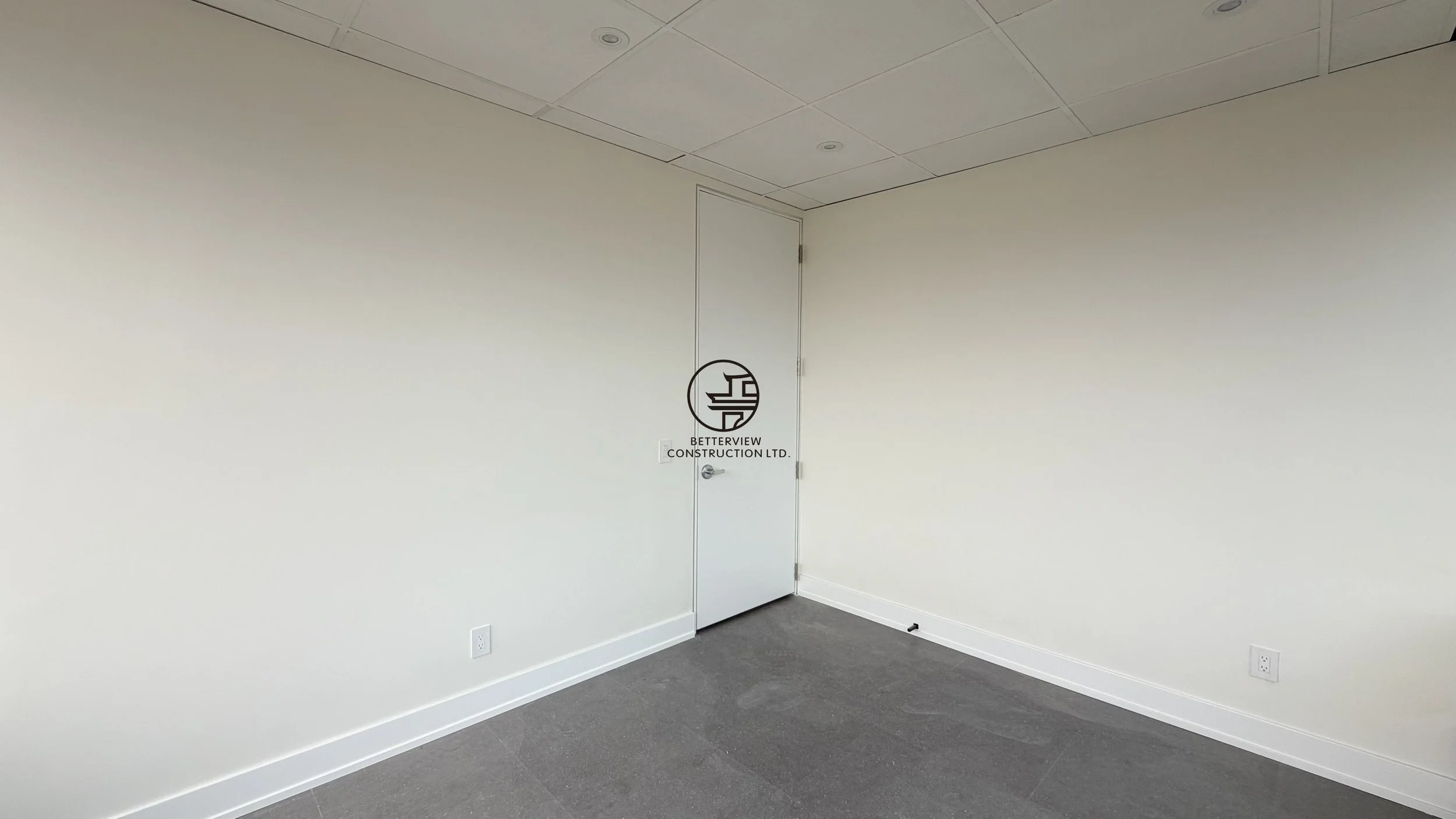 clinic-room-interior-finish-door-installation-commercial-renovation-toronto.jpg.jpg