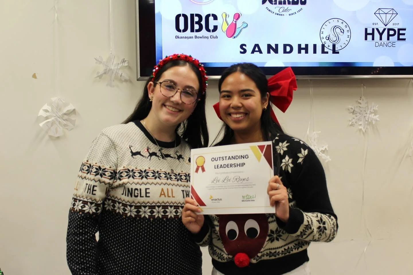 At the end of Winter Trivia, Enactus OC&rsquo;s President announced the end of semester awards! 🏆 These awards celebrate the commitment and dedication of our members through several categories:

⭐️Outstanding Leadership
⭐️Enactus Excellence
⭐️Rising