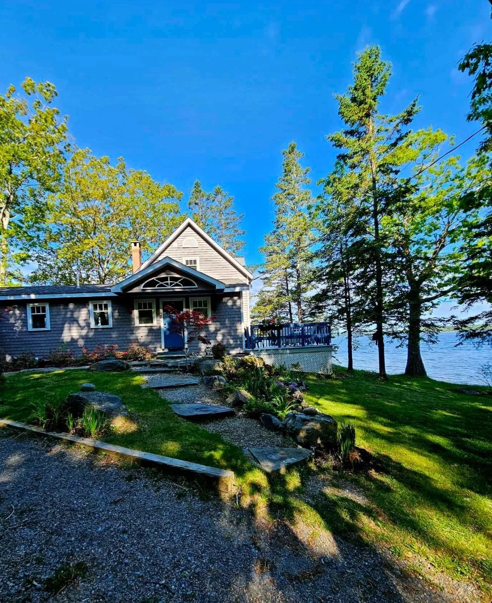 Dogs_Welcome-North_America_ Pet Friendly_Lodging_BringFido