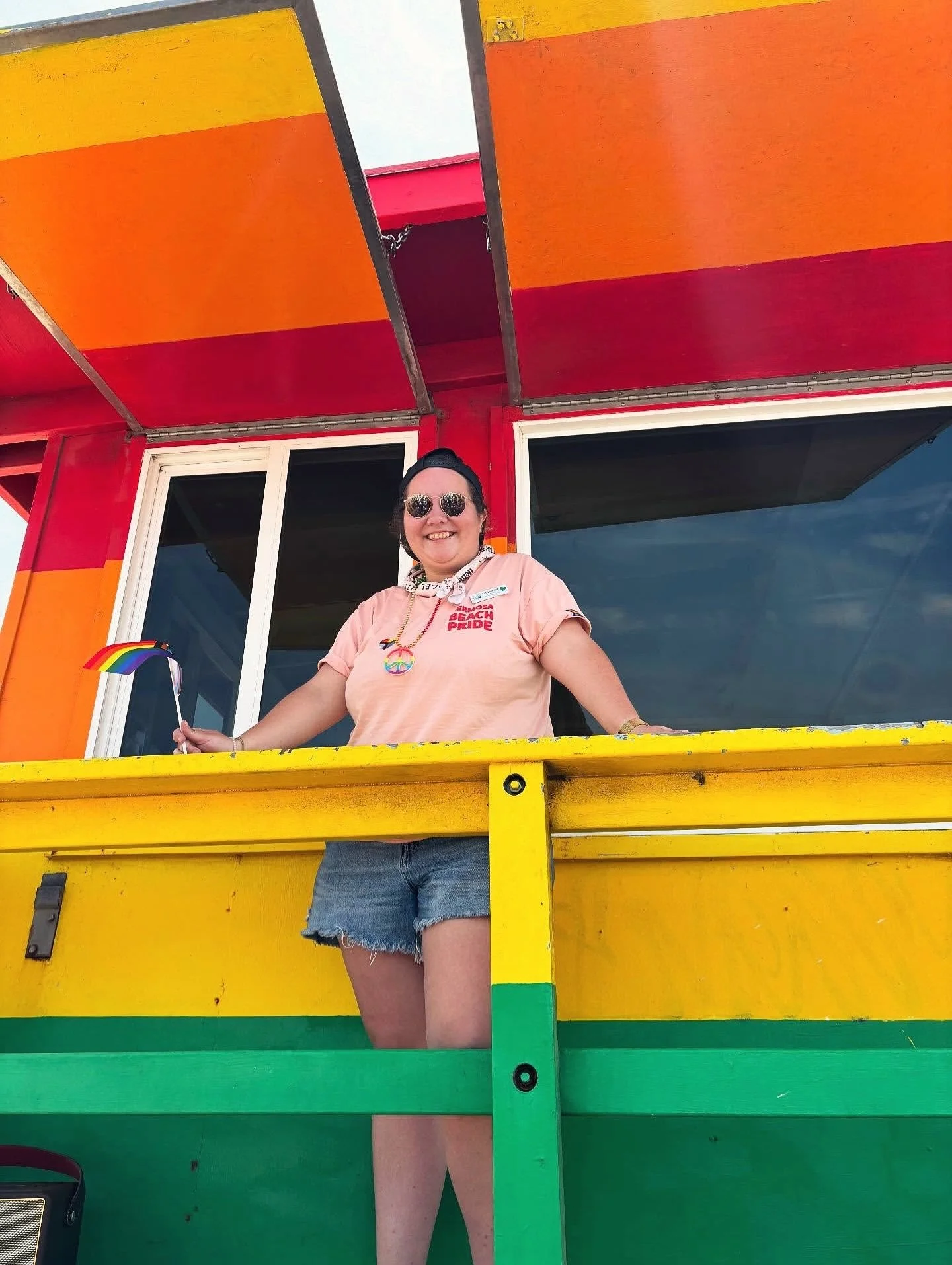 Pop your confetti for our secretary and dedicated Board Officer, Abby! Happy Birthday! Thankful for all the volunteer hours you put in to support Hermosa Beach Pride and our community๐๐ณ๏ธ‍๐ #hermosabeachpride