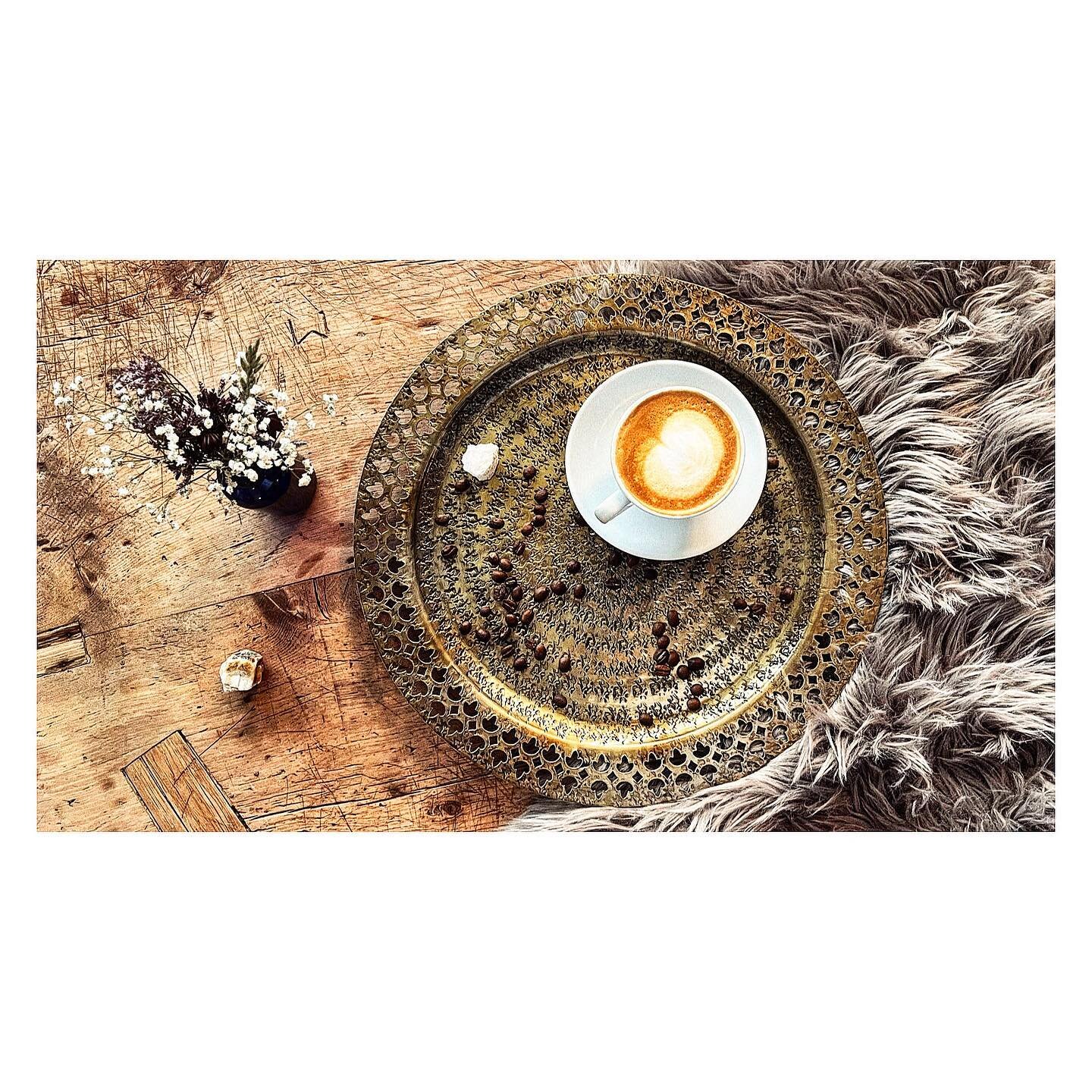 #caffee #coffee #coffeetime #capucino #palaverbarsavognin #palaverbar #savognin #savognin_bivio_albula #savognintourismus #cocktails #cocktail #cocktailbar #cocktaillovers #photography #cocktailphotography #foodphotography #foodfotografie #cocktailph