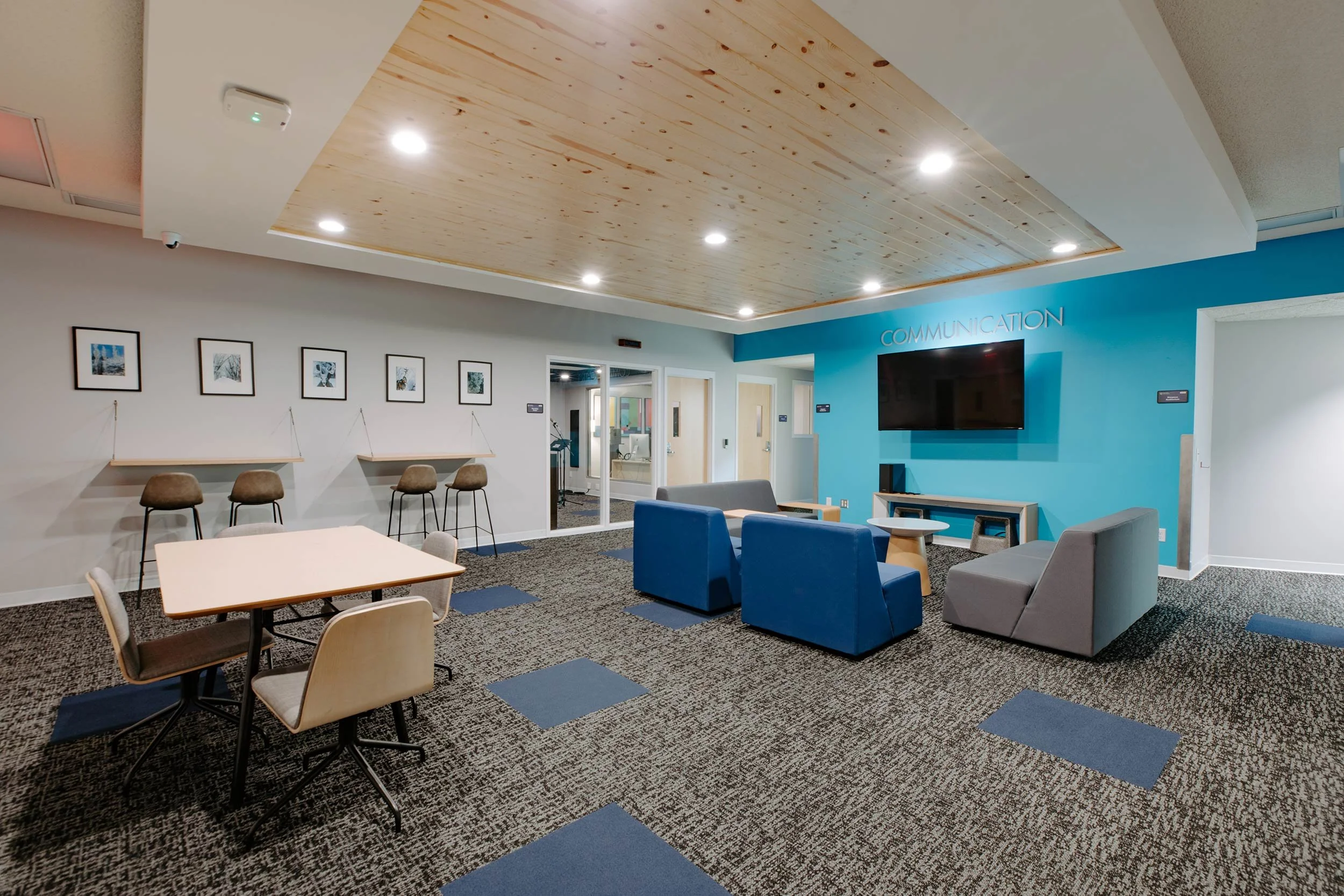 After the renovation (lobby area)