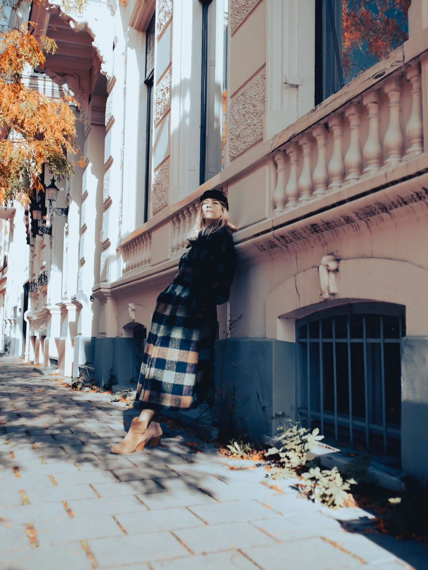 City shoot! Studio of buiten? Beide ontzettend leuk om te doen. Hier een selectie van 2 gave city shoots in het Spijkerkwartier. Wil jij ook een keer zo&rsquo;n shoot? Neem dan contact met me op! #shoot#fotografie #fotoshoot#cityphotography #portrait