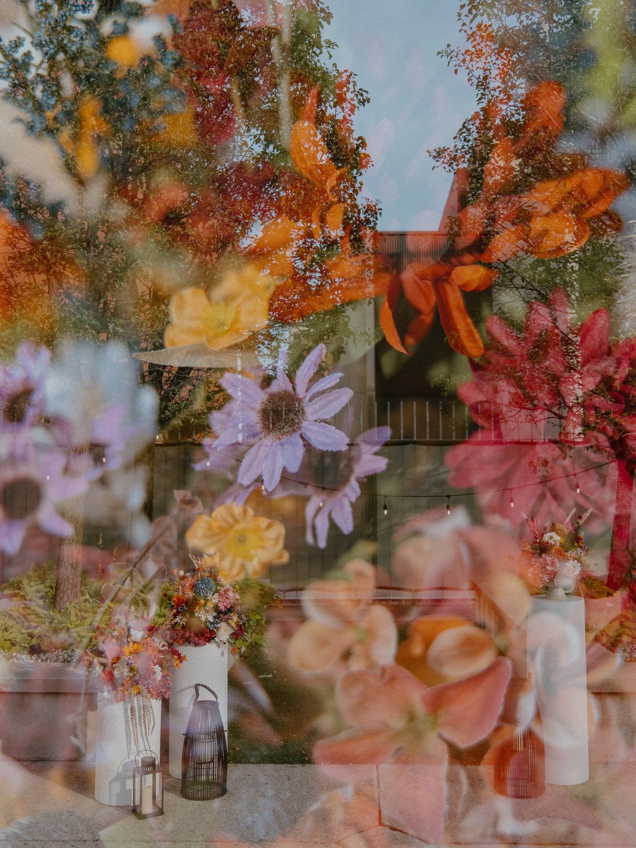 You all know how we feel about a bold floral by now 👀
📸 @howdypictures @katieharrisonphoto