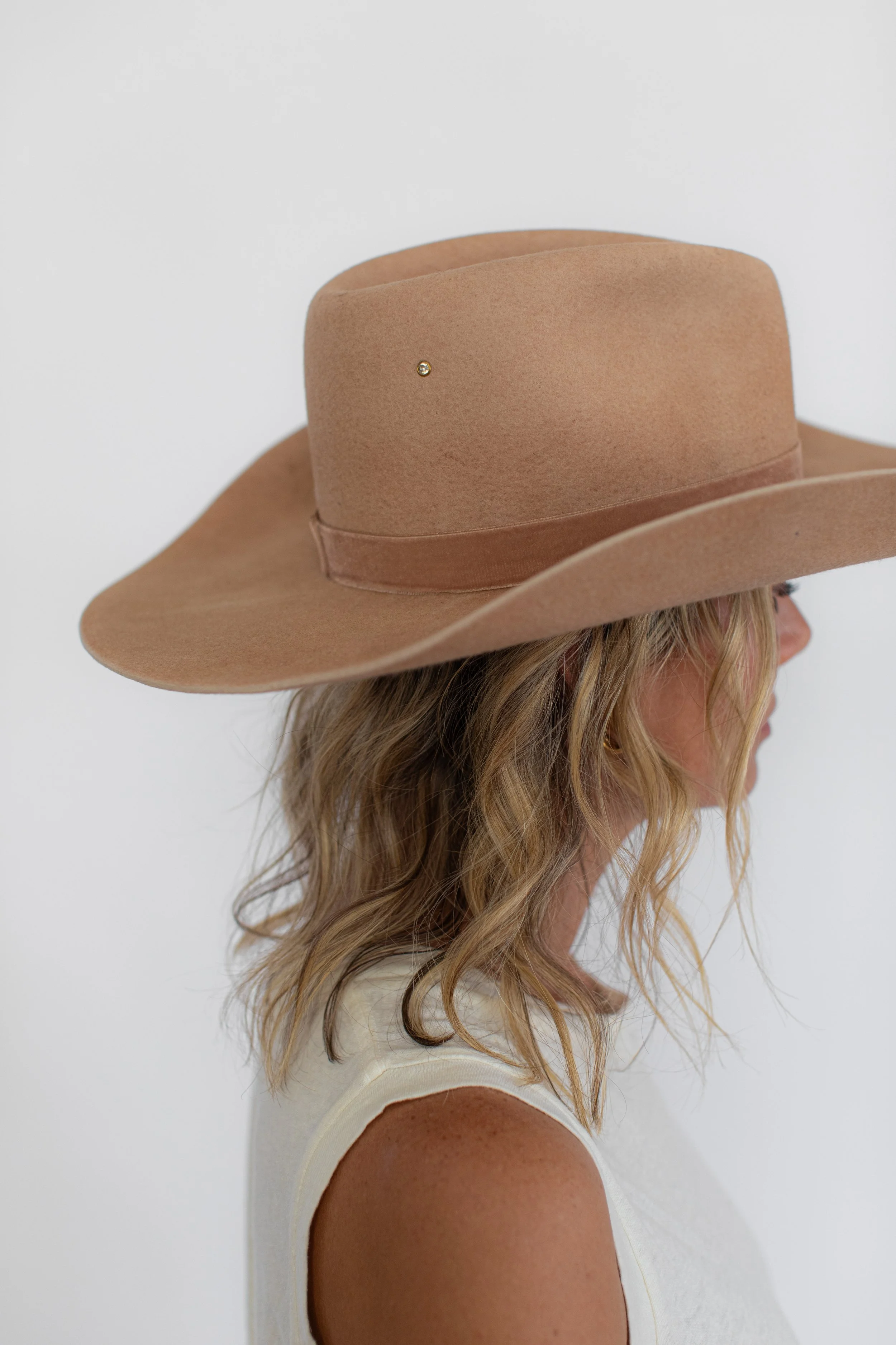 AlterEgo-HatsOnModel-47.jpg