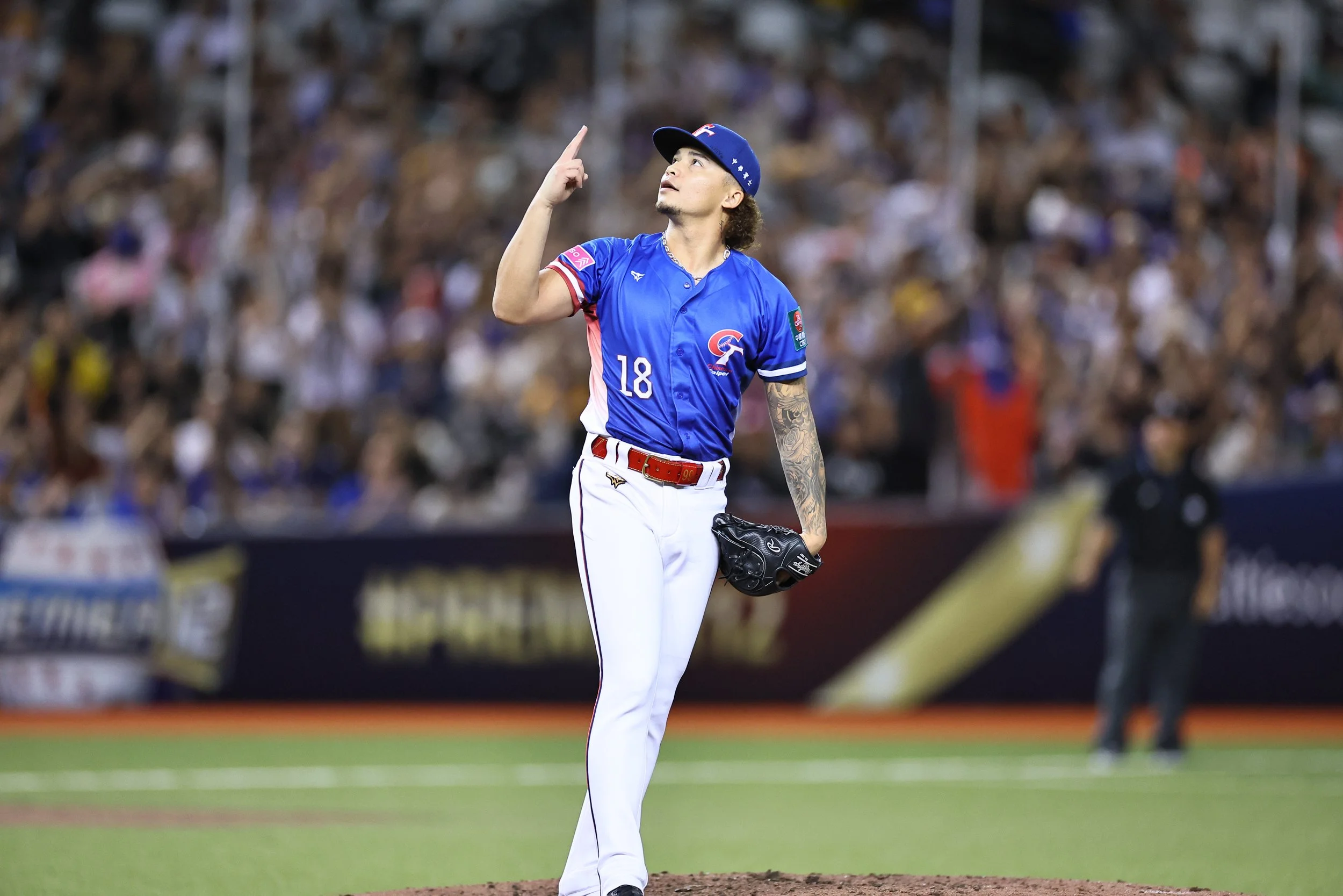 Copy of HERO HITO_08.JPG