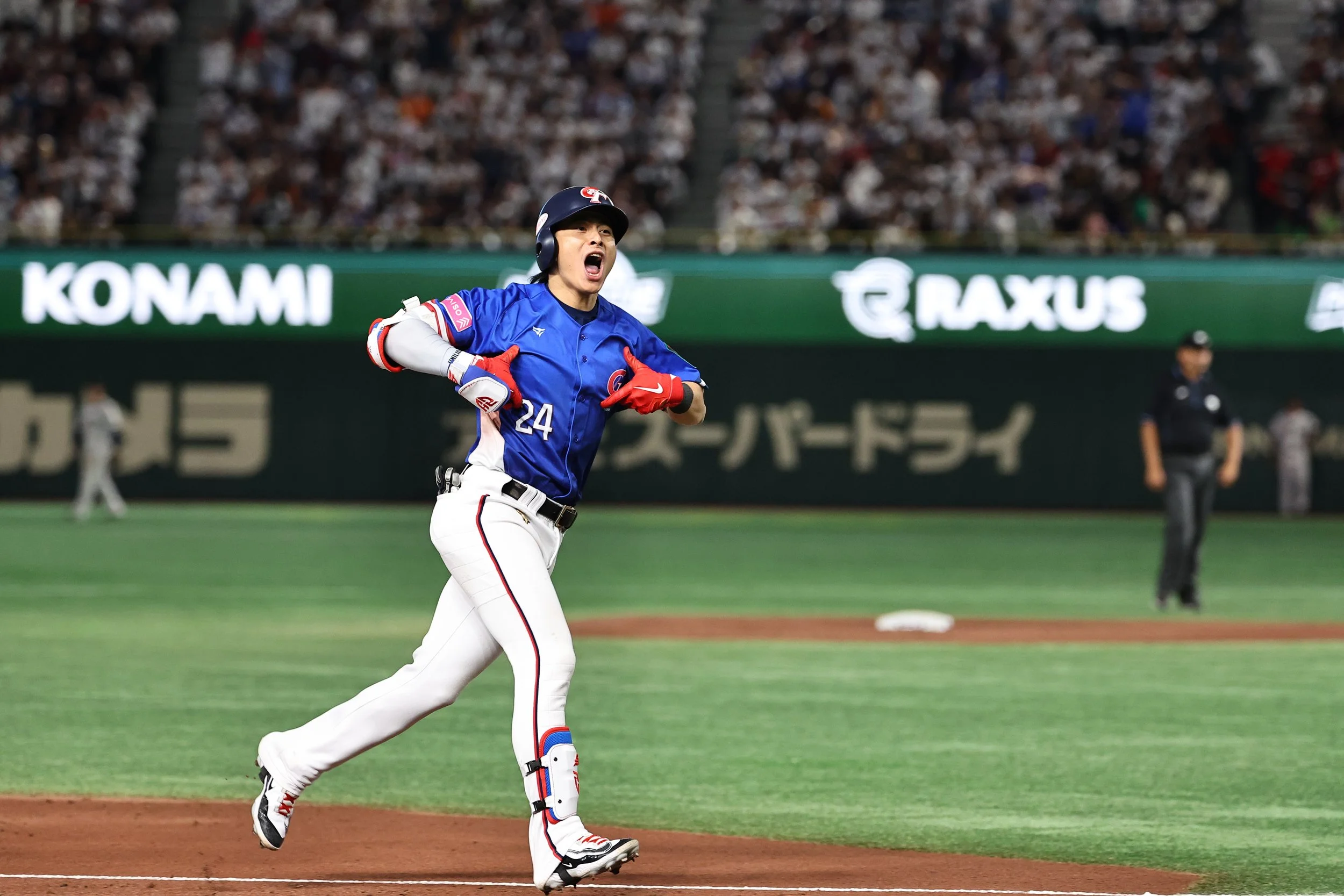 Copy of HERO HITO_05.JPG