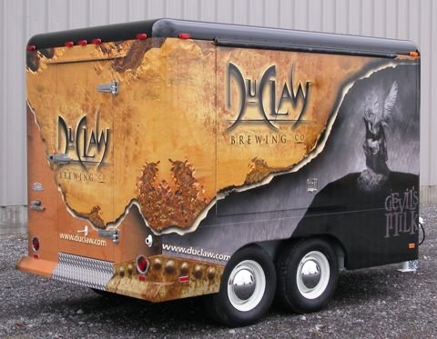 duclaw1.jpg