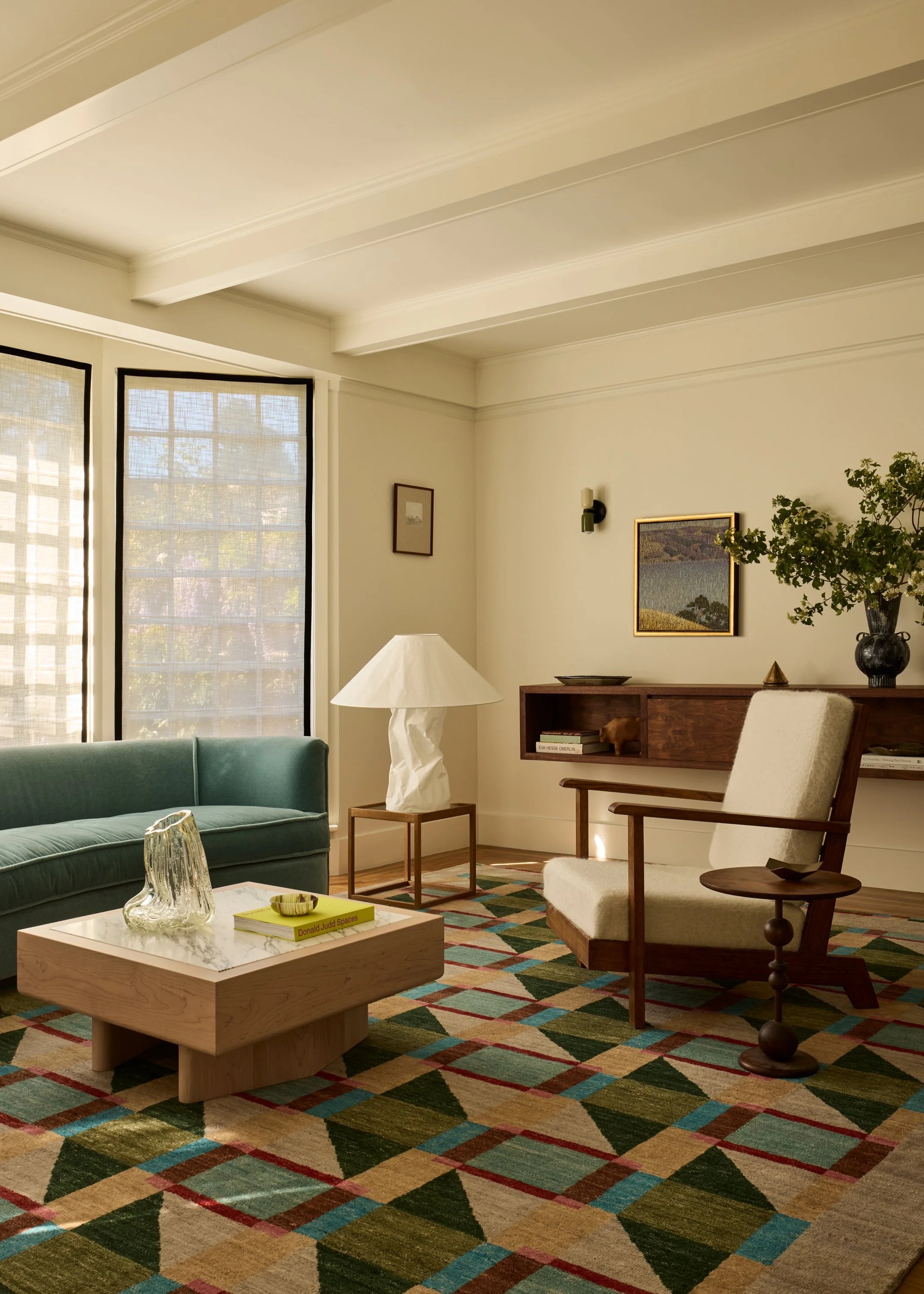 Plaza-Drive_Living-Room_017.jpg