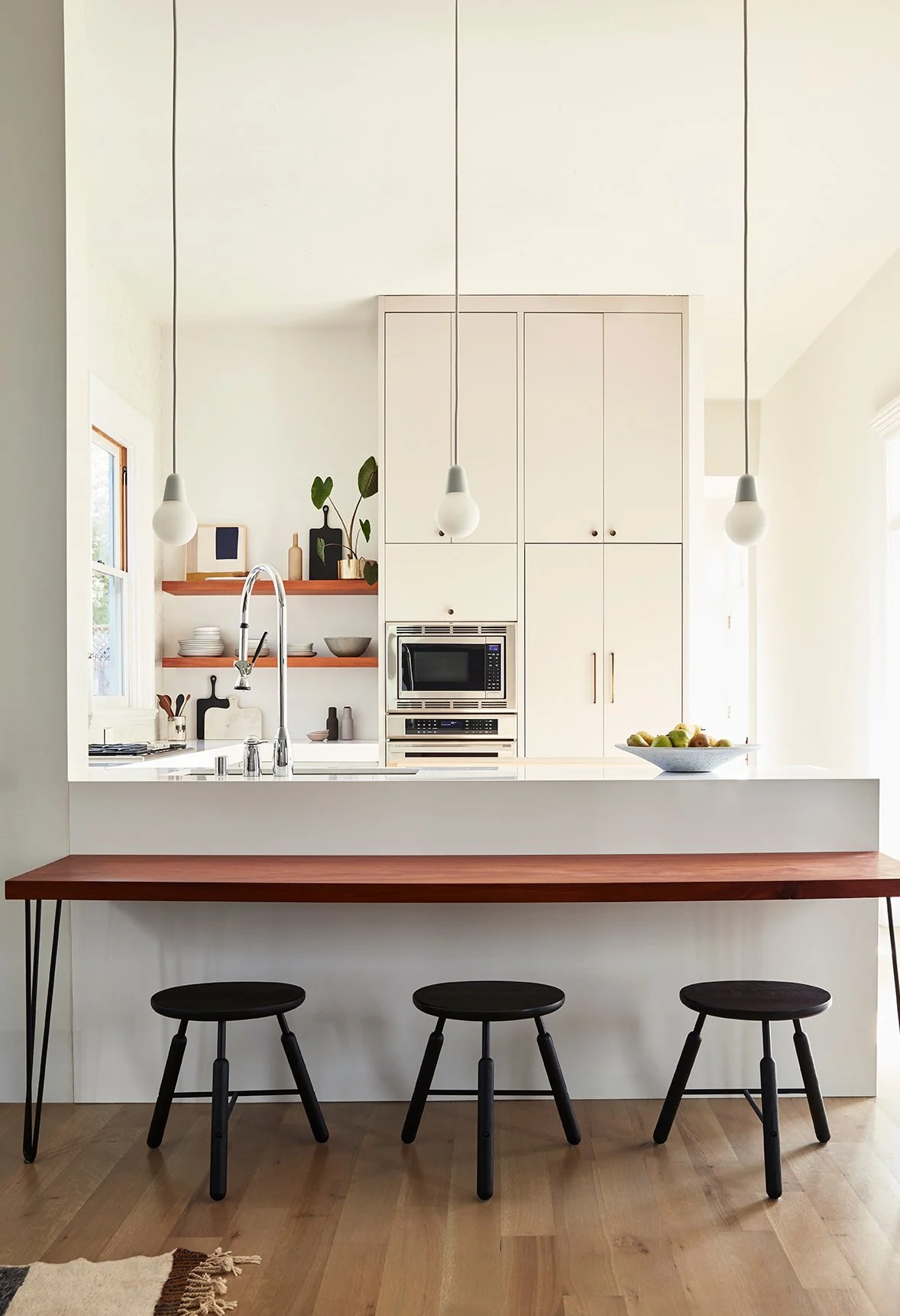 DM1219_ErinHiemstra__KITCHEN-4523_HERO_R.jpg