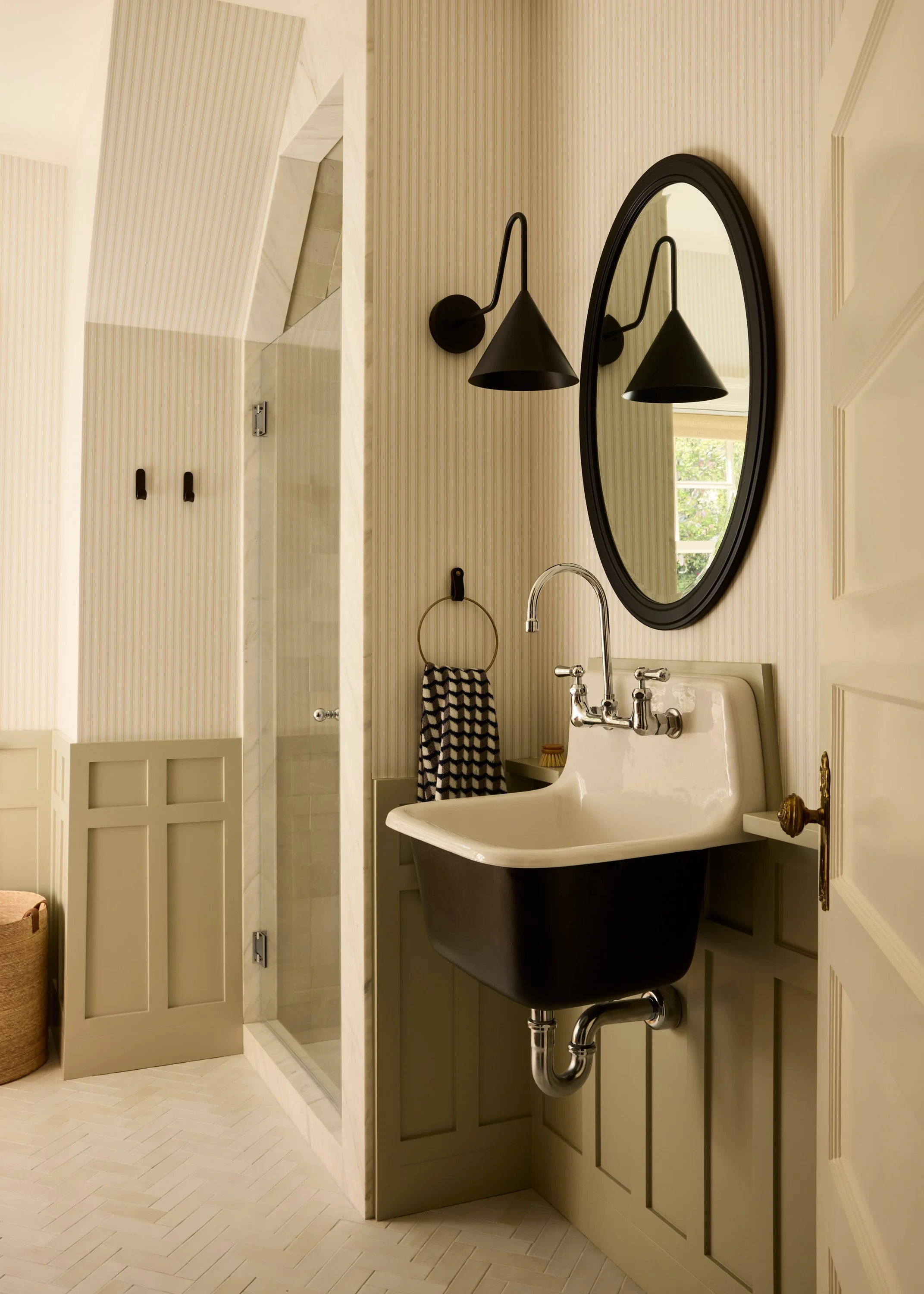 Plaza-Drive_Laundry-Room_003.jpg