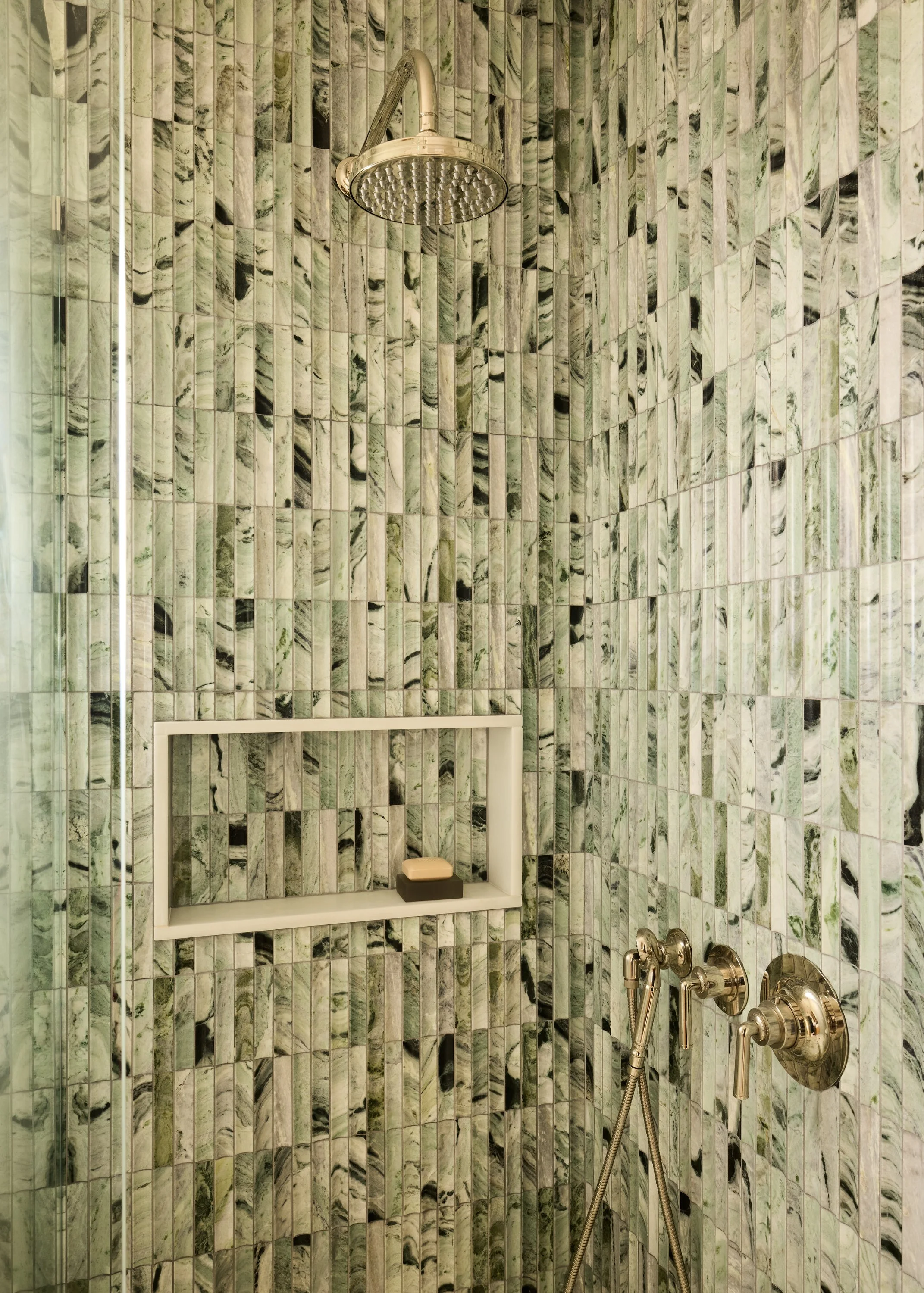 Plaza-Drive_Primary-Bathroom_002.jpg