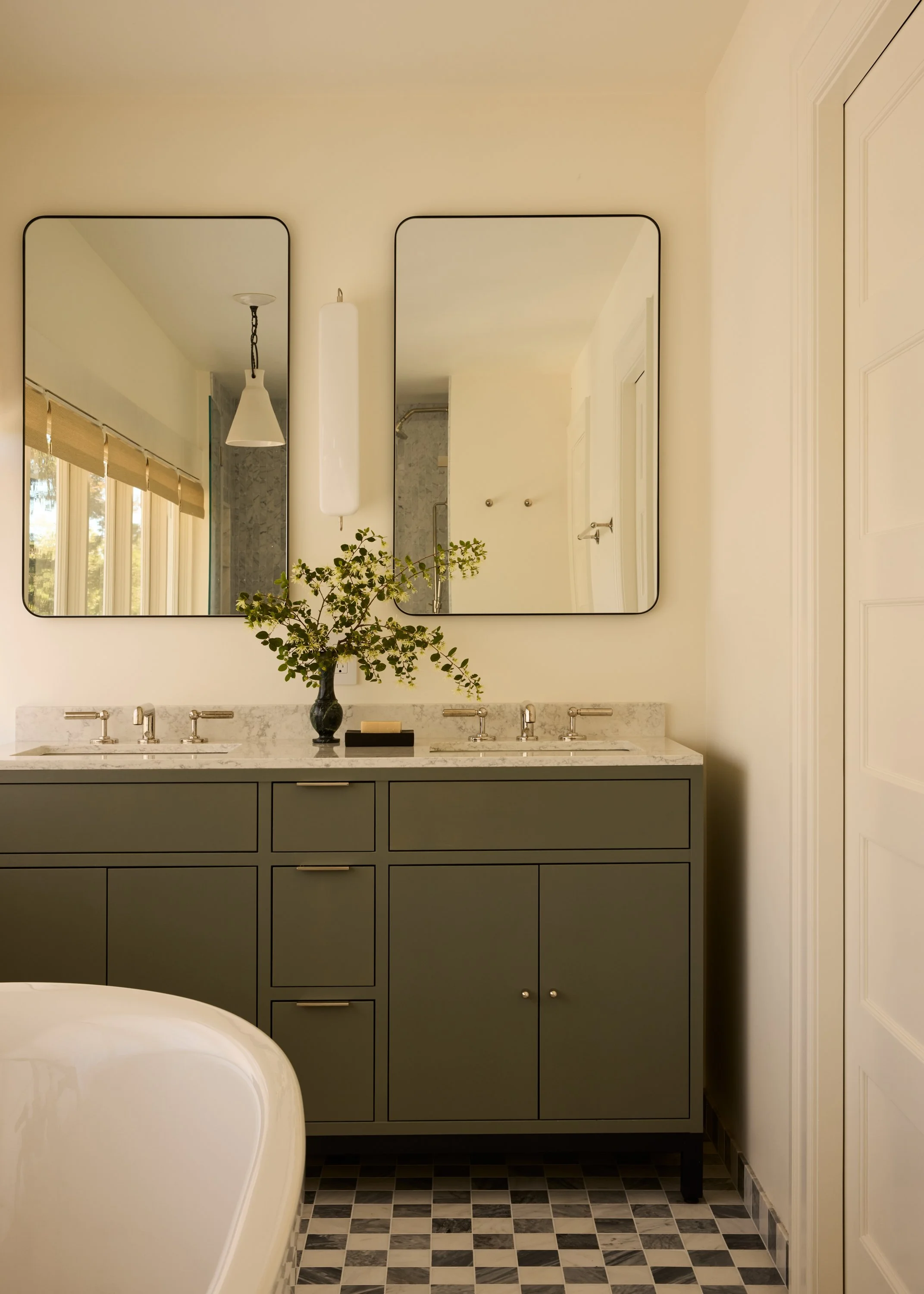 Plaza-Drive_Bathroom-2_004.jpg