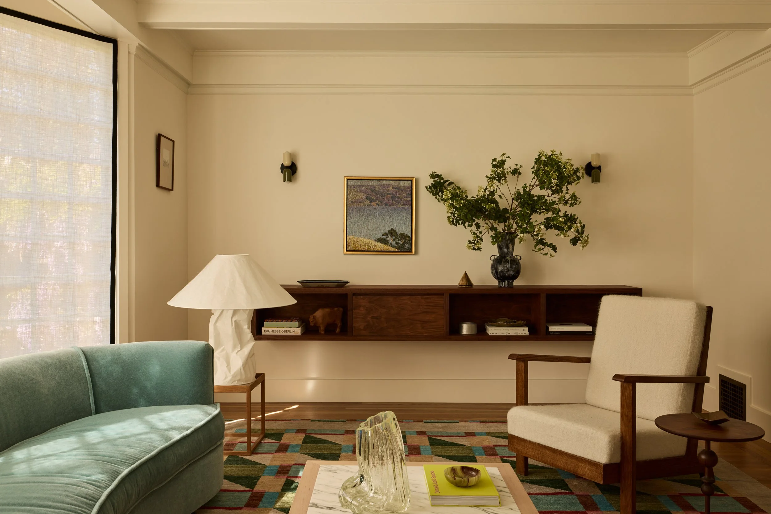 Plaza-Drive_Living-Room_023.jpg