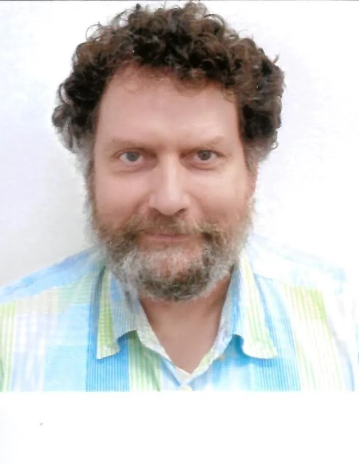 Daniel Roman Headshot