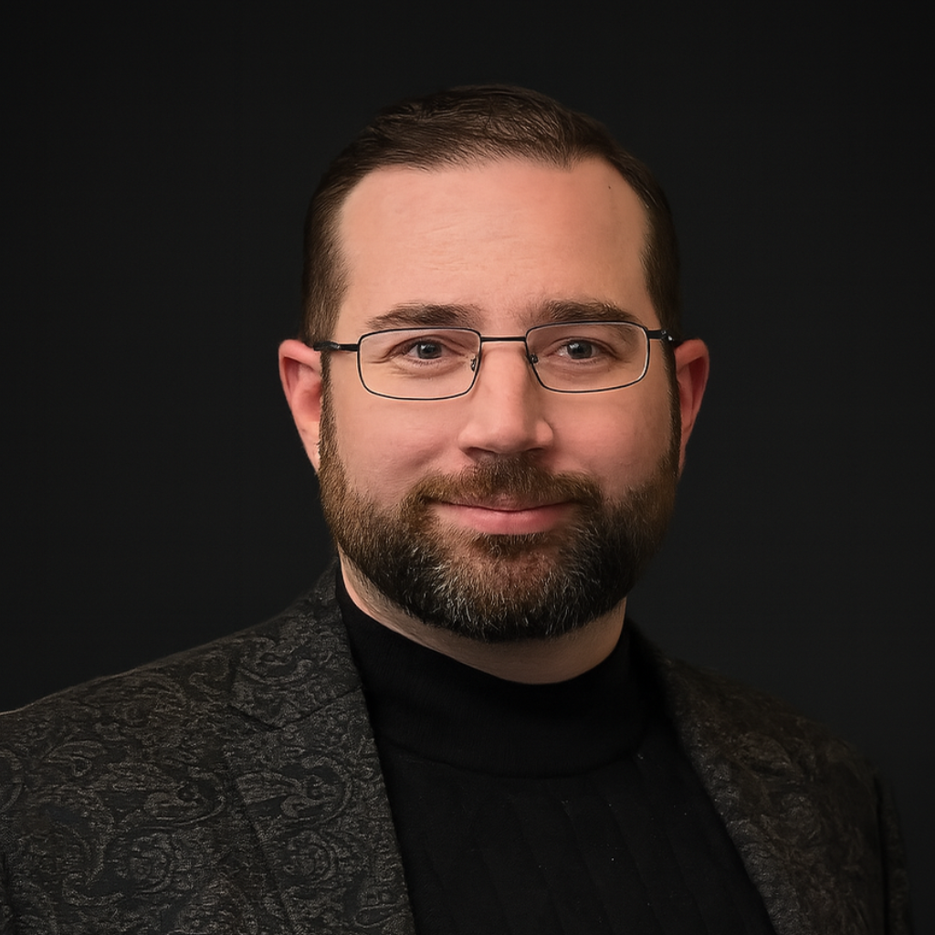 Adam Simmons' Headshot