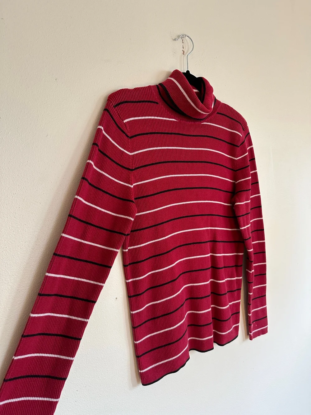 Black and red striped turtleneck deals