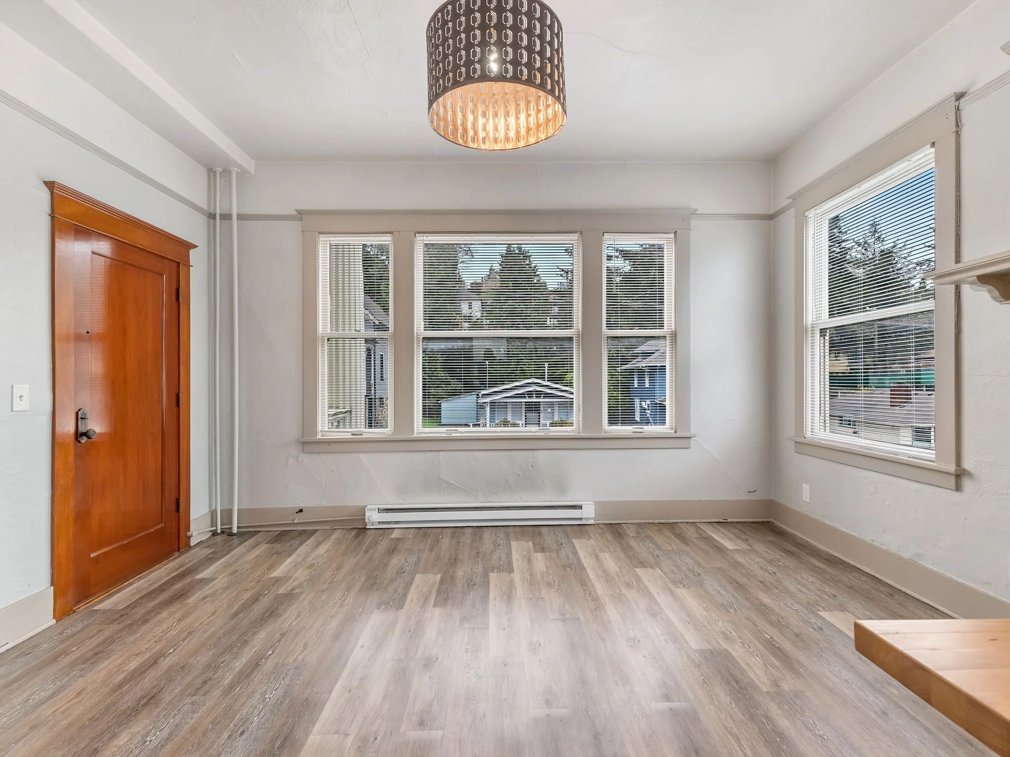 5-web-or-mls-1320 Franklin Ave-16.jpg