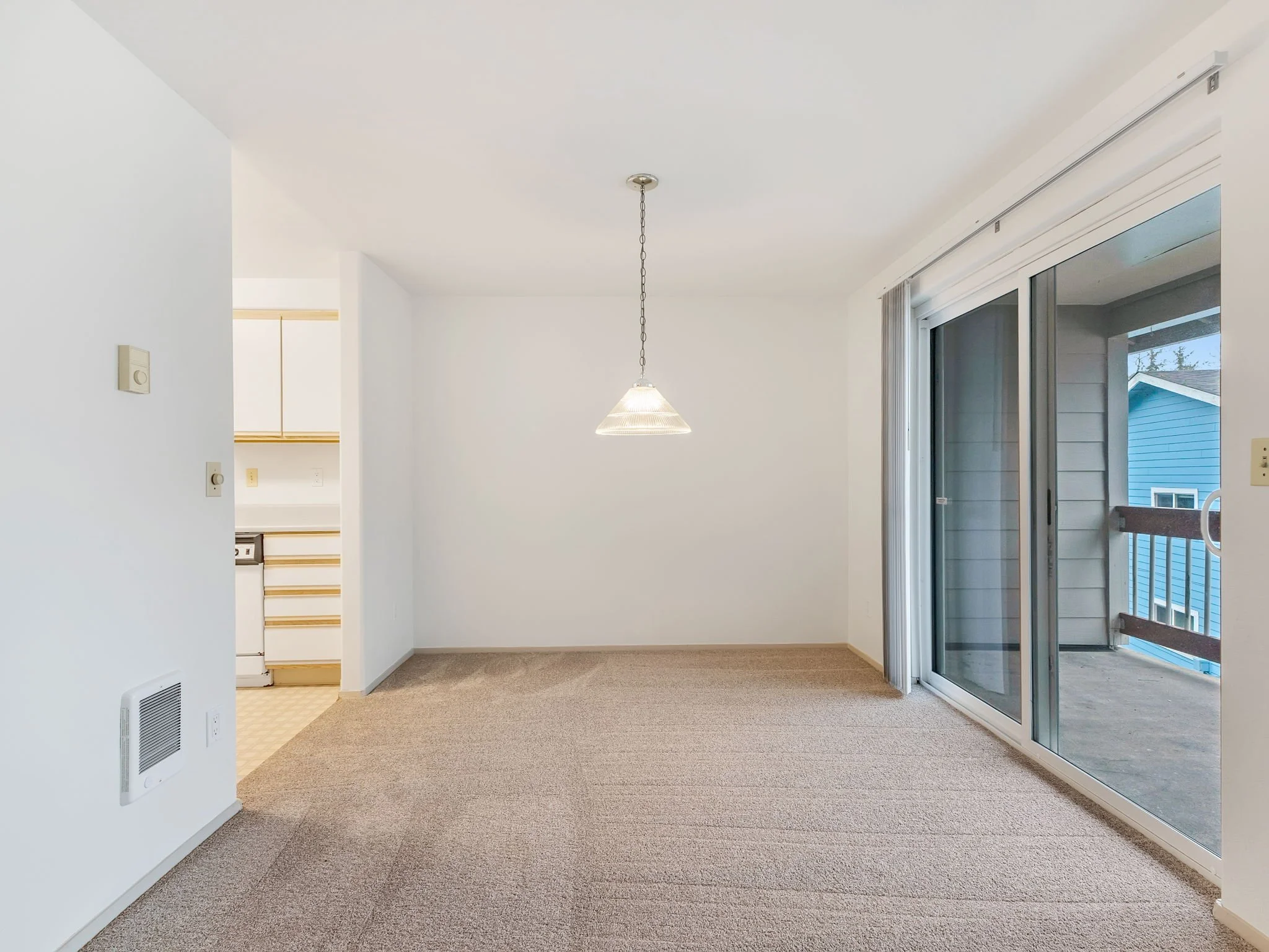 8-web-or-mls-355 S Wahanna Rd-08.jpg