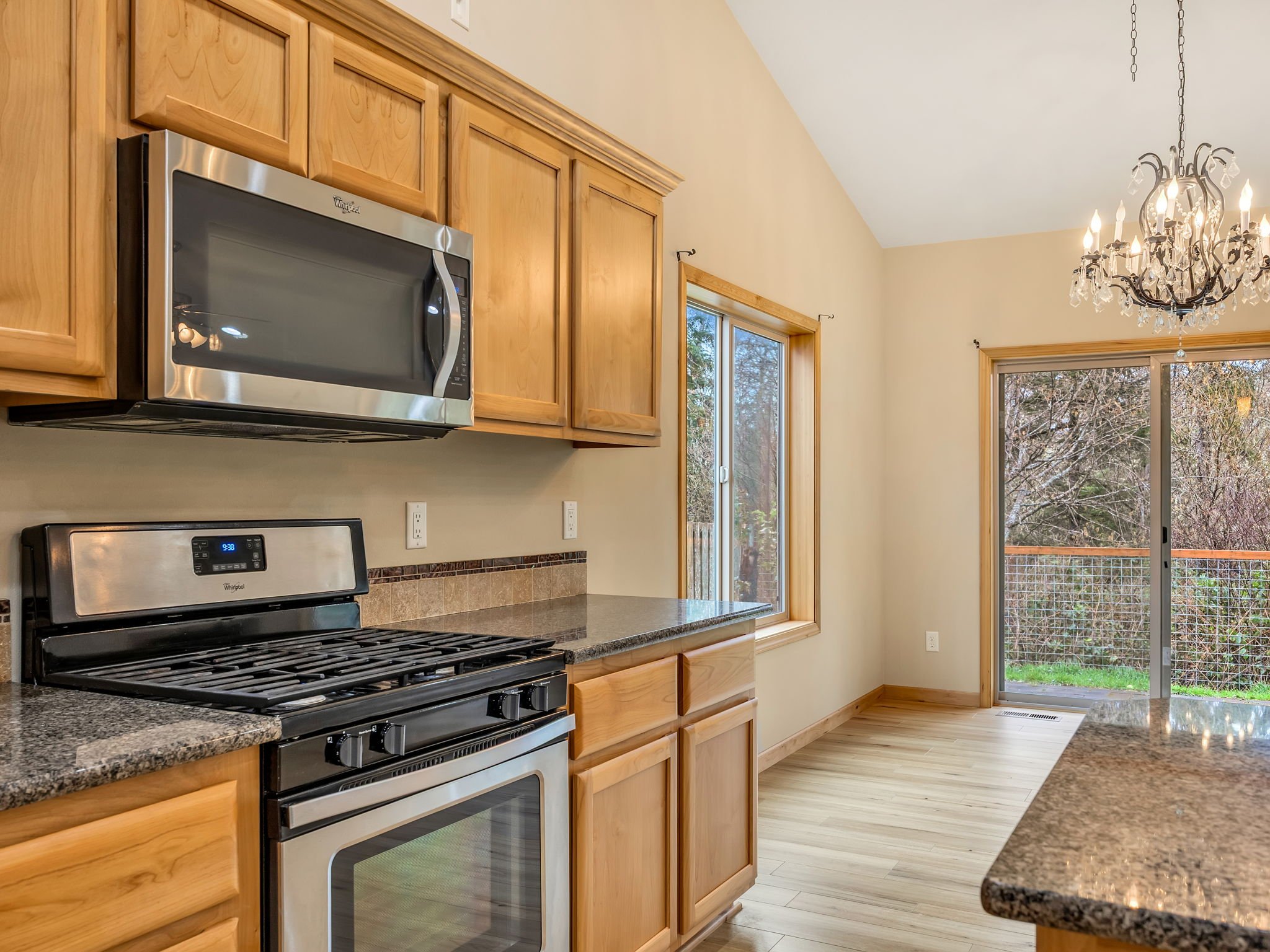 15-web-or-mls-1730 Pacific Ridge Ln-15.jpg