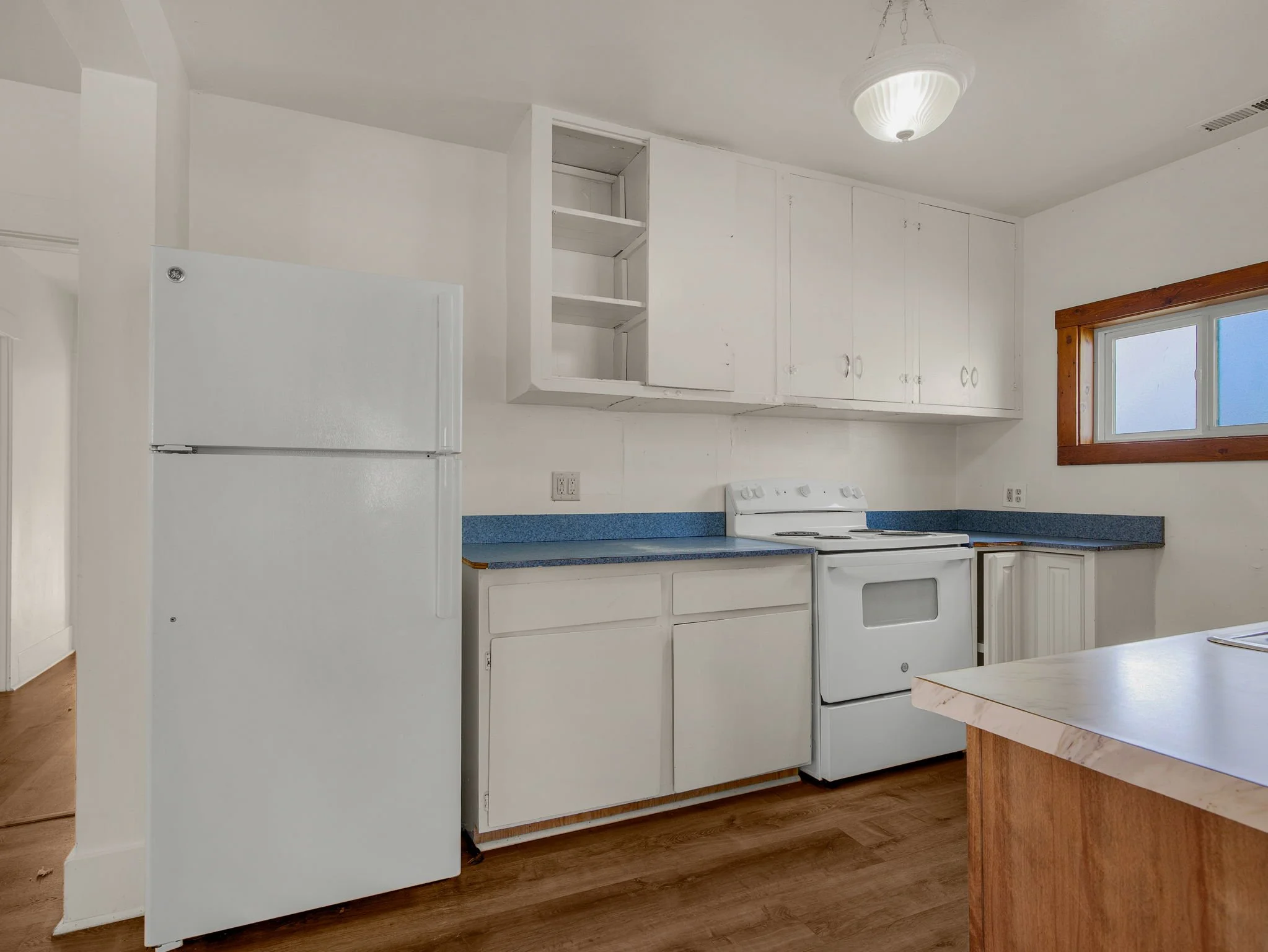 21-web-or-mls-92303 Willow Rd-21.jpg