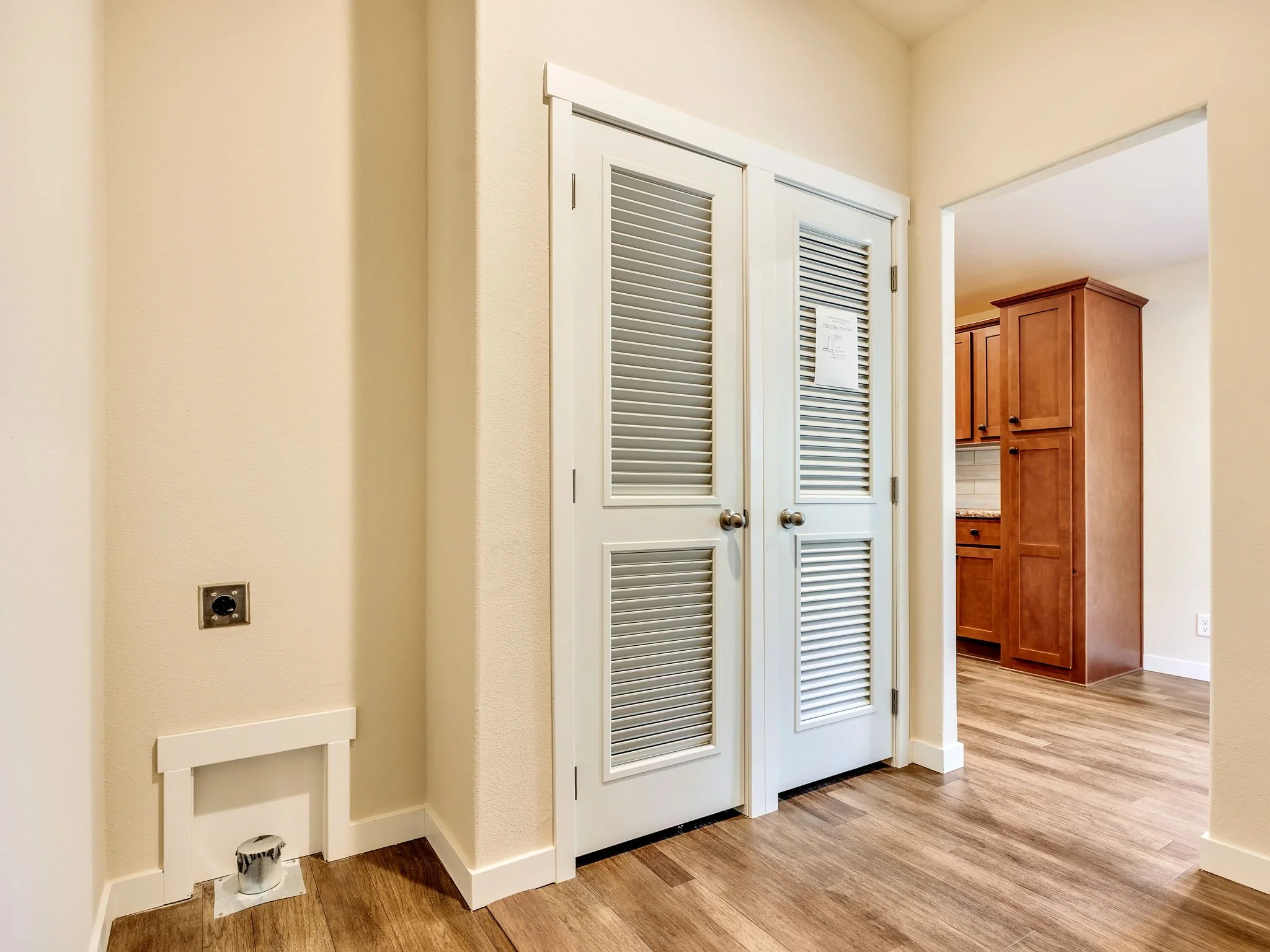 45-web-or-mls-92166 Conroy Rd-22.jpg