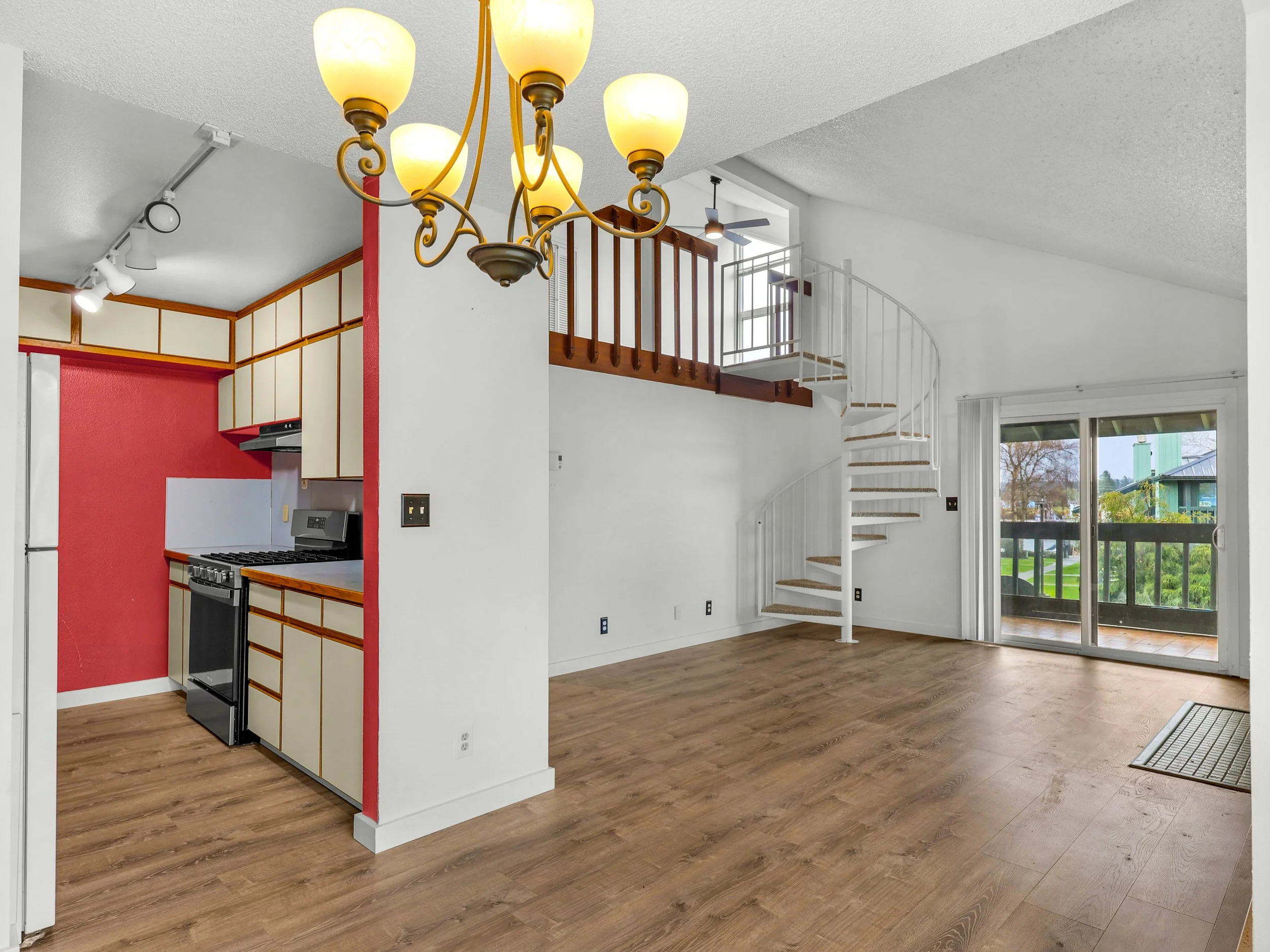 Skipanon Apts # 353-06.jpg