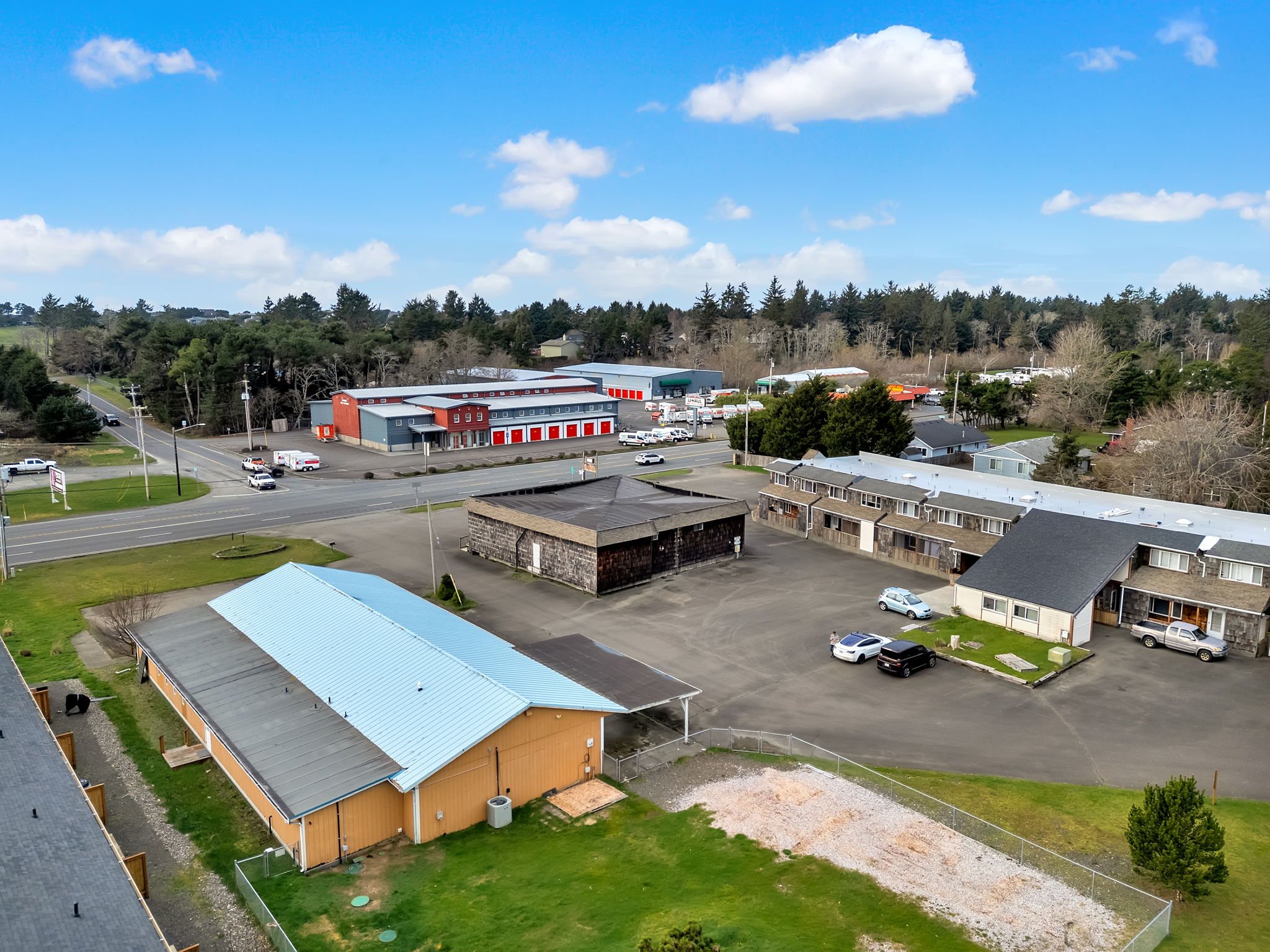 9-web-or-mls-4253 Hwy 101-09.jpg