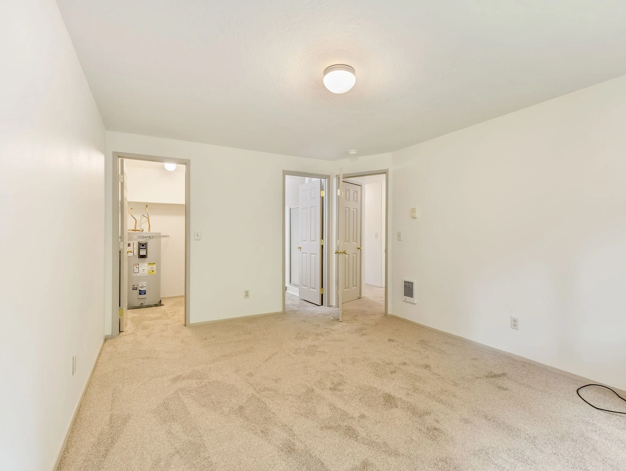 20-web-or-mls-355 S Wahanna #16-20.jpg