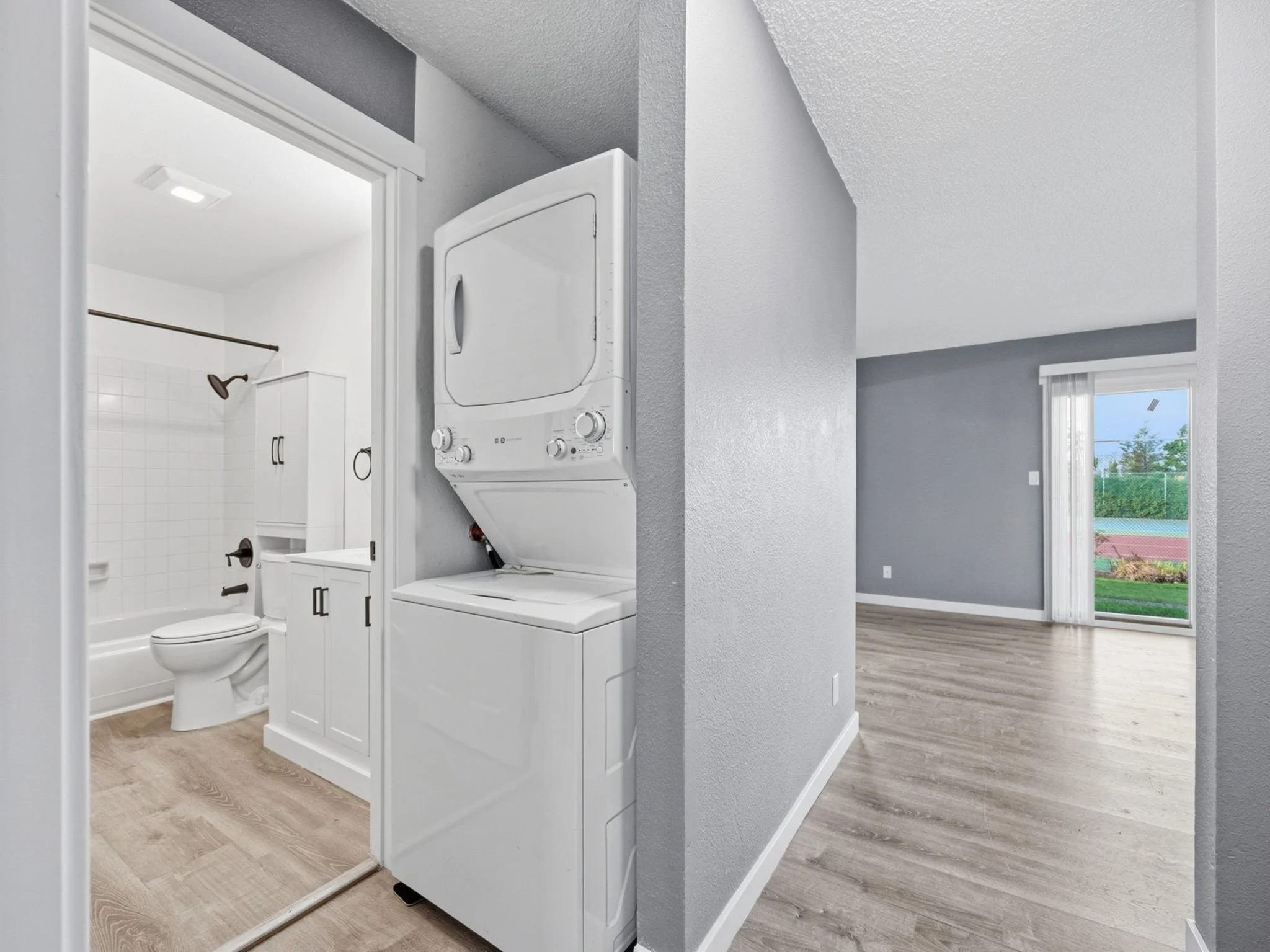 6-web-or-mls-336 NE Skipanon Dr-06.jpg