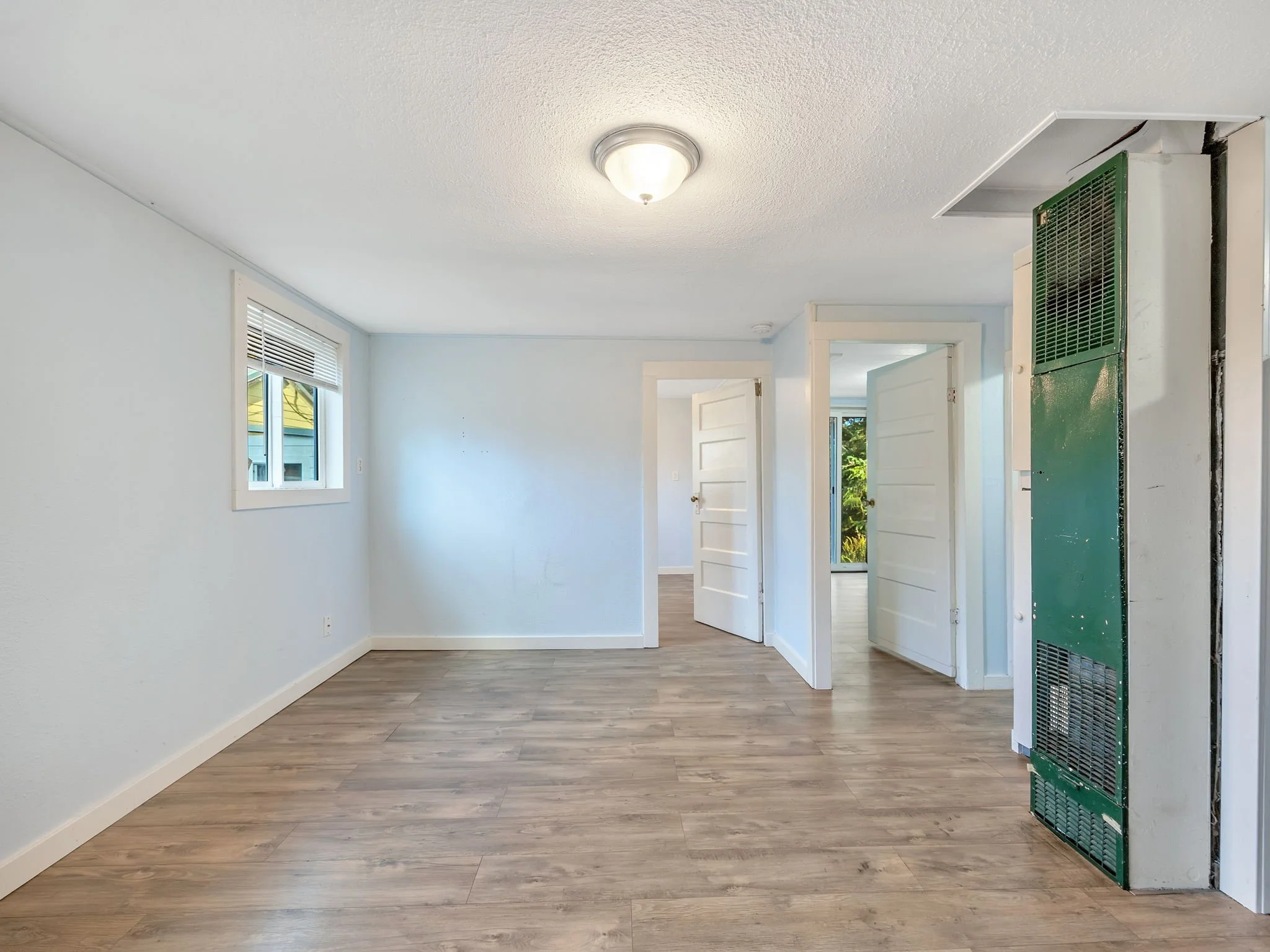 13-web-or-mls-91907 Hwy 104-12.jpg