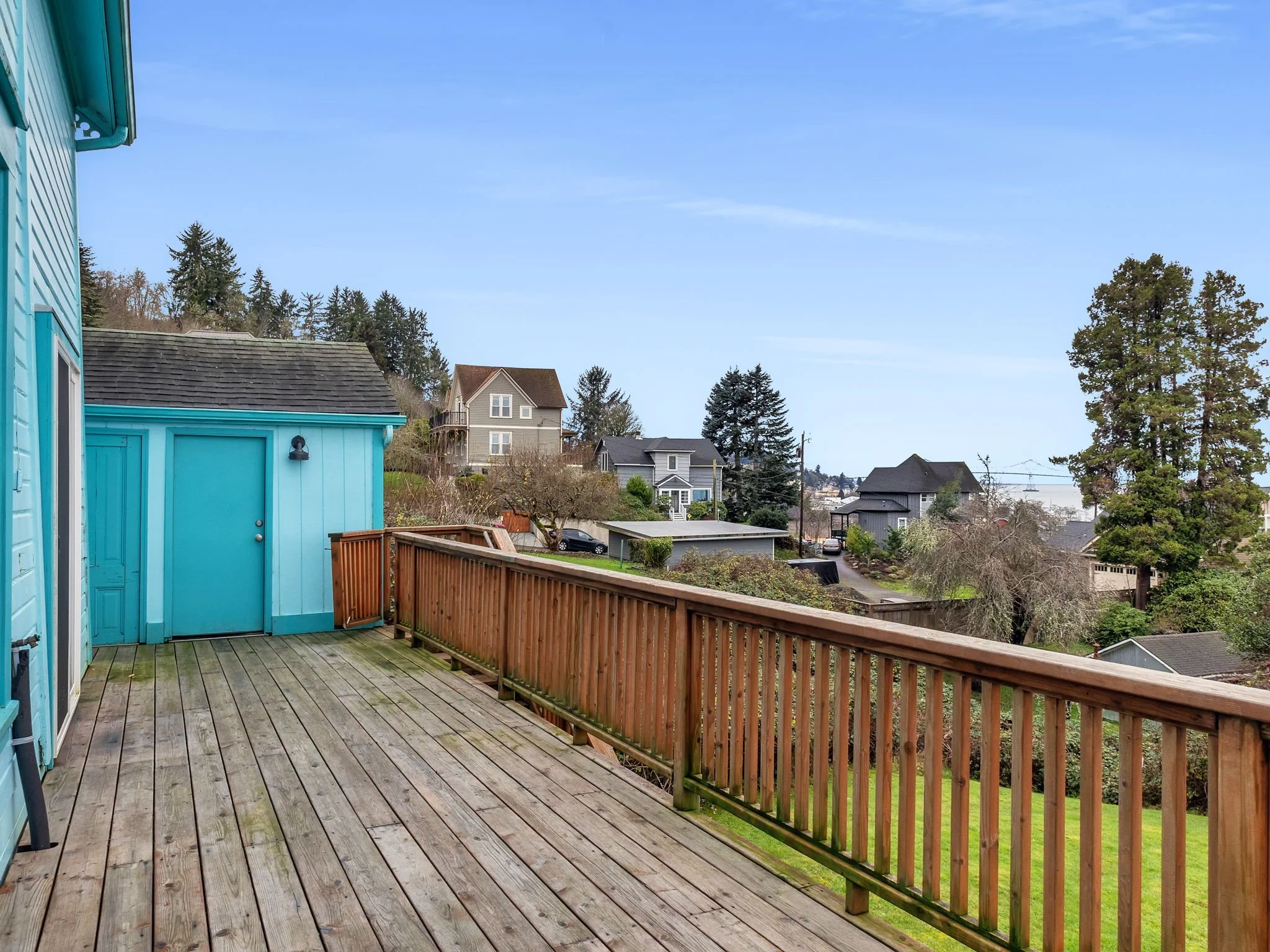 34-web-or-mls-3088 Harrison Ave-08.jpg