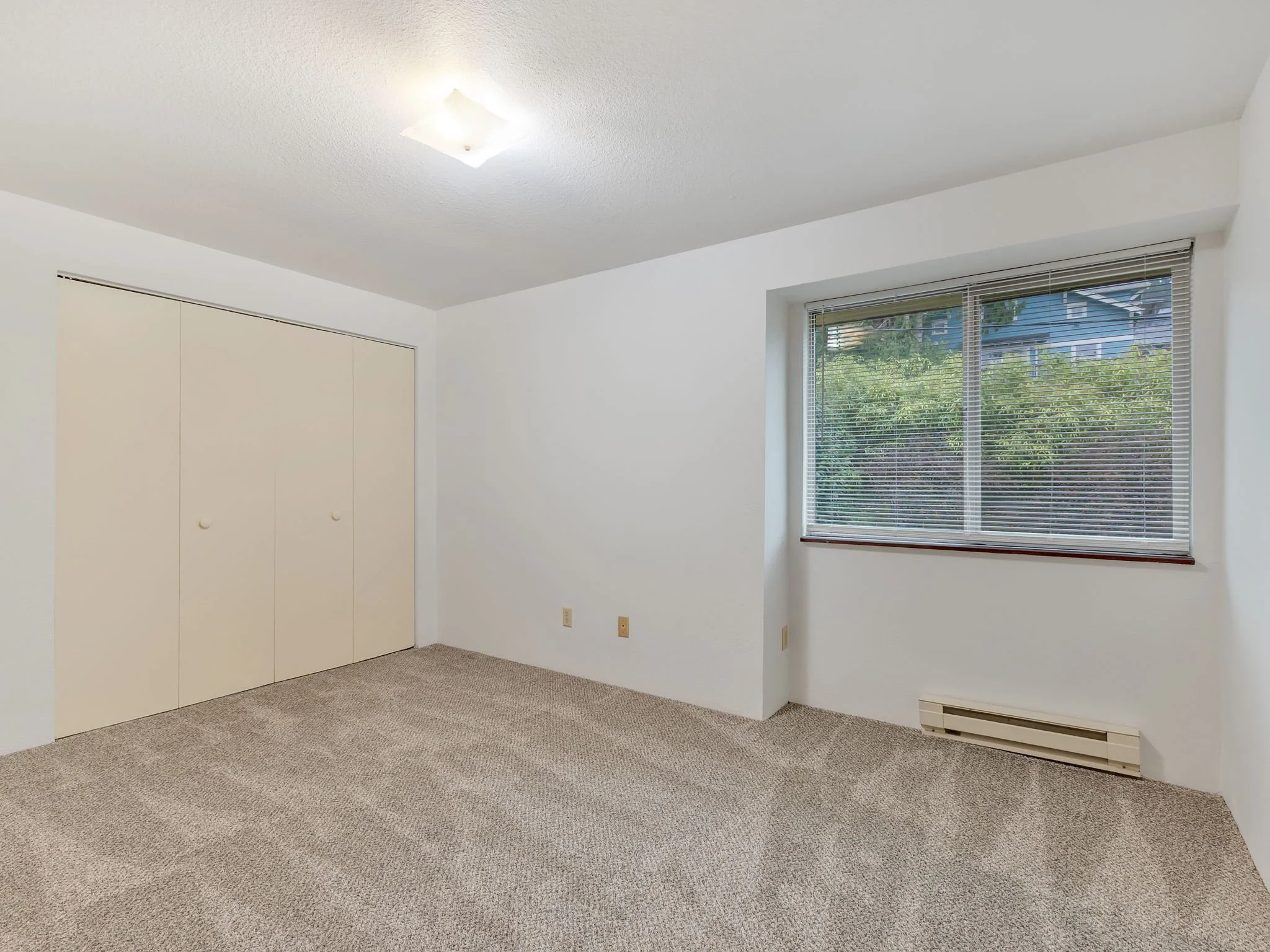 14-web-or-mls-280 Lincoln St #3-14.jpg