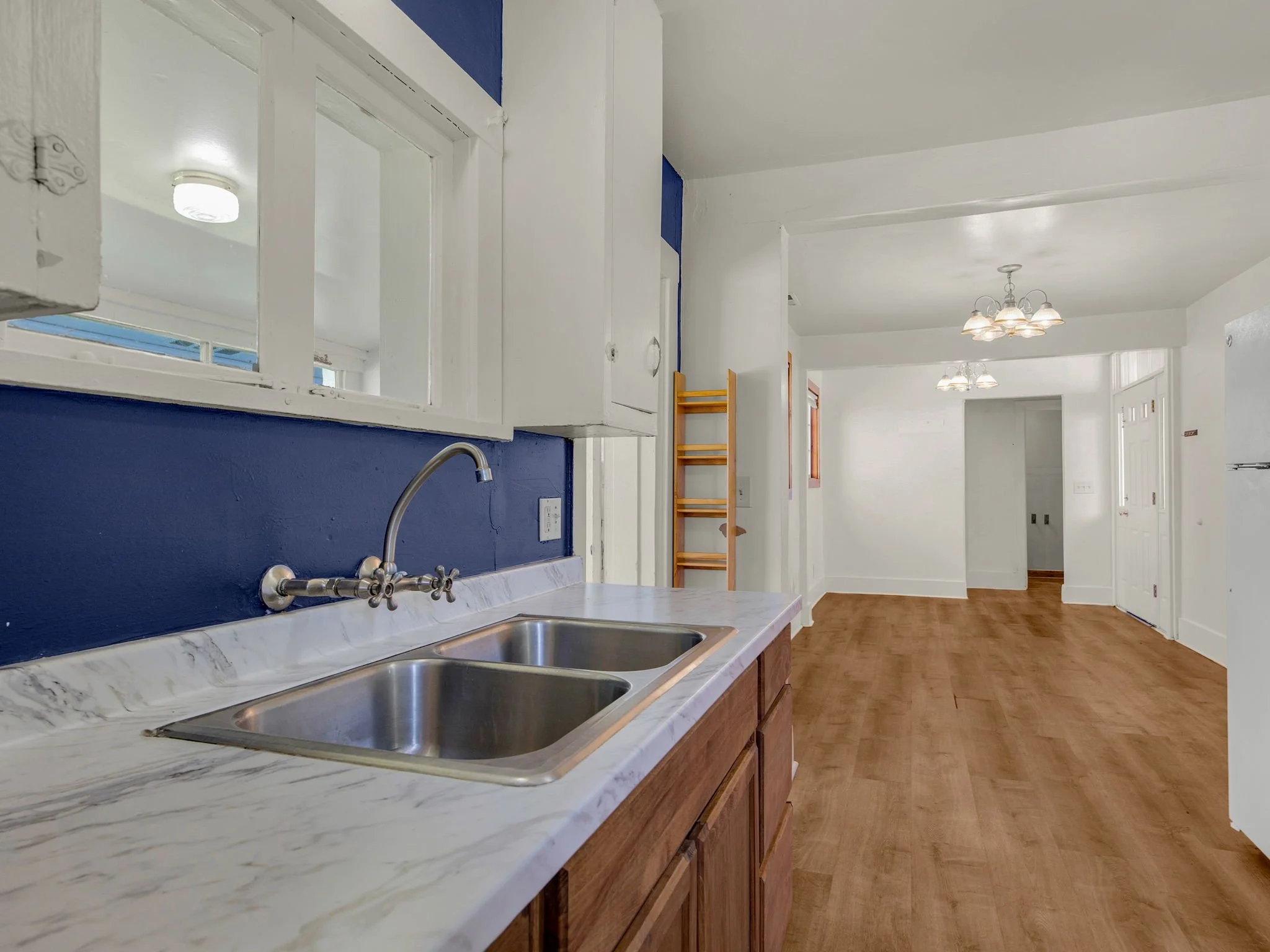 23-web-or-mls-92303 Willow Rd-23.jpg