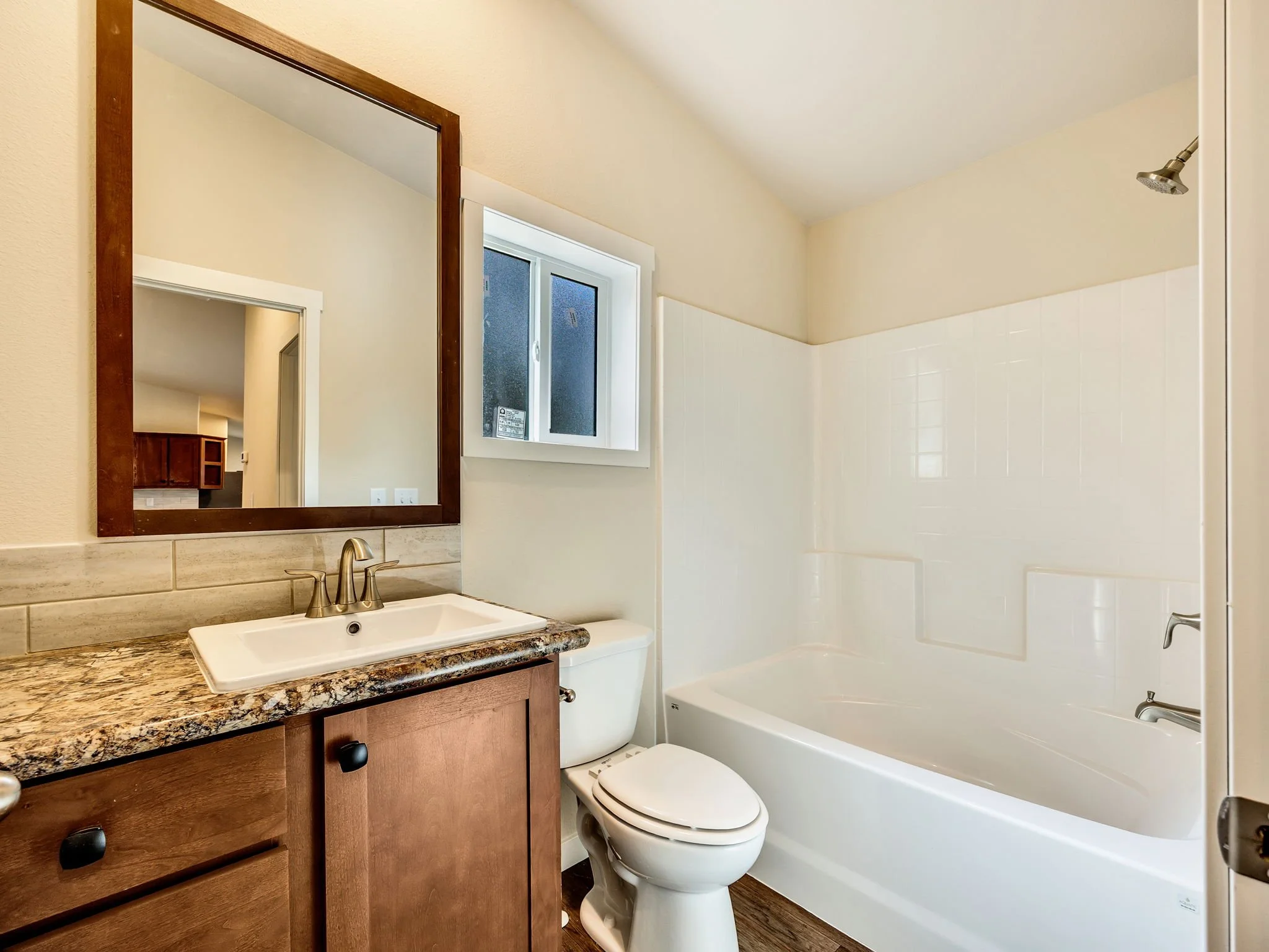 41-web-or-mls-92166 Conroy Rd-34.jpg