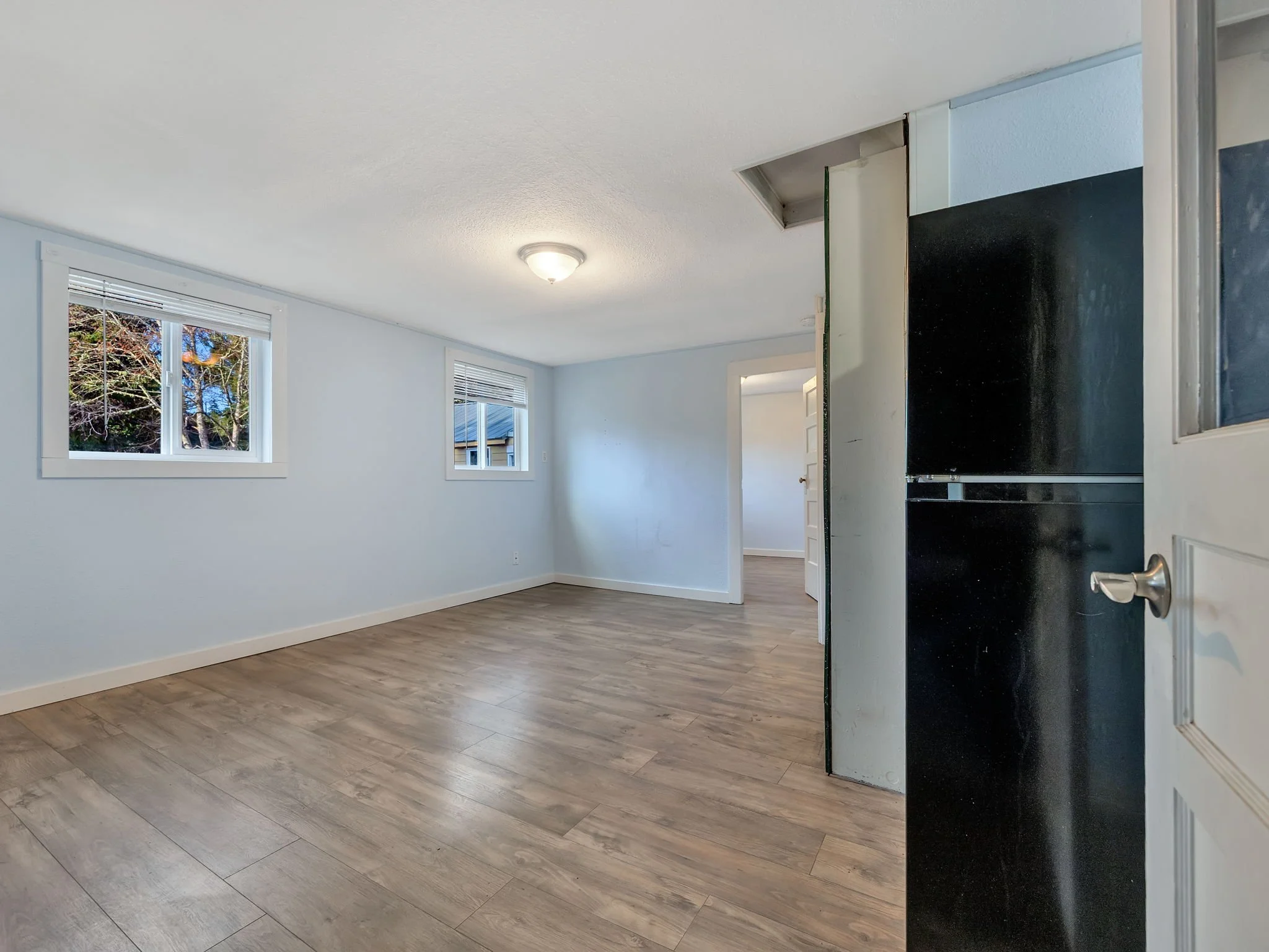 7-web-or-mls-91907 Hwy 104-06.jpg