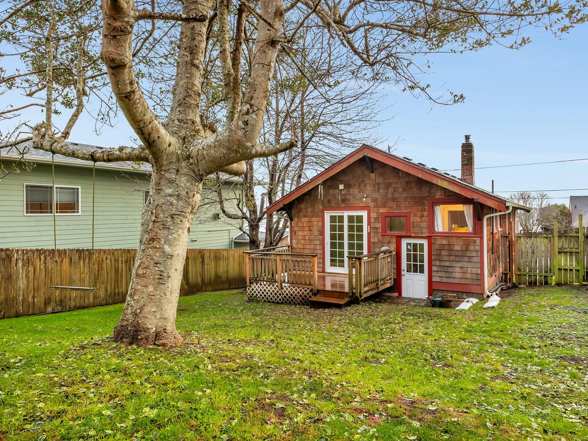 34-web-or-mls-809 Glasgow Ave-34.jpg