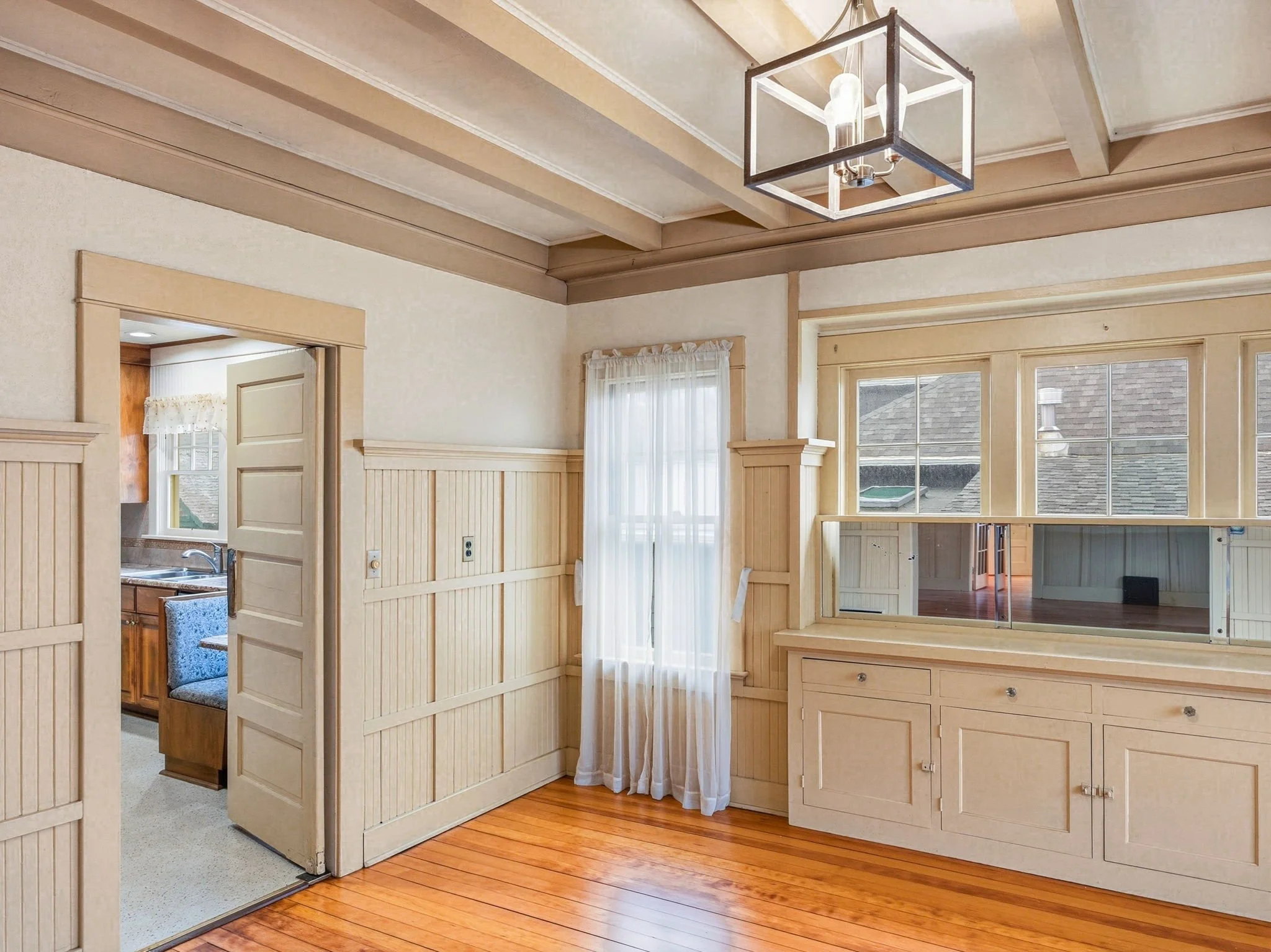 23-web-or-mls-860 Beach St-55.jpg