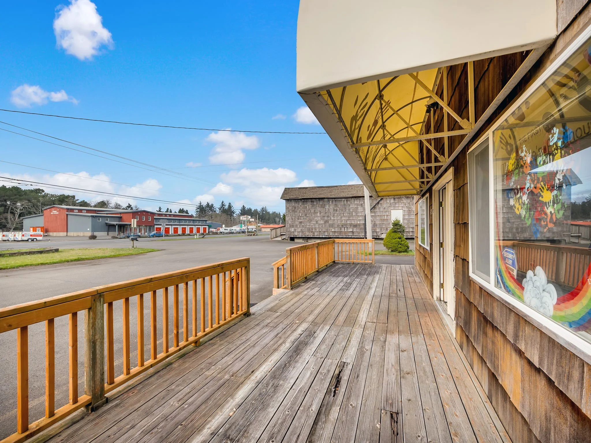 17-web-or-mls-4253 Hwy 101-17.jpg