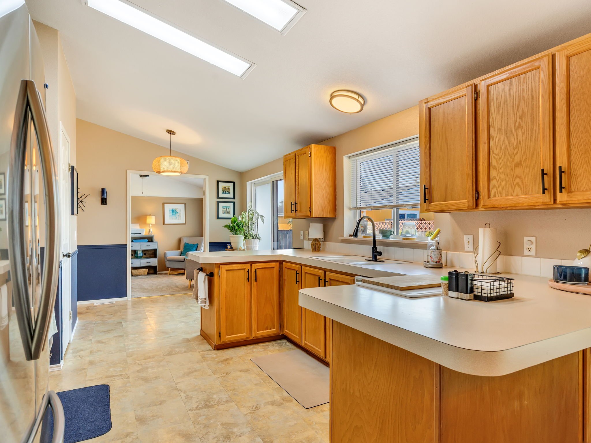 22-web-or-mls-1100 NW Warrenton Dr #356, Warrenton-22.jpg