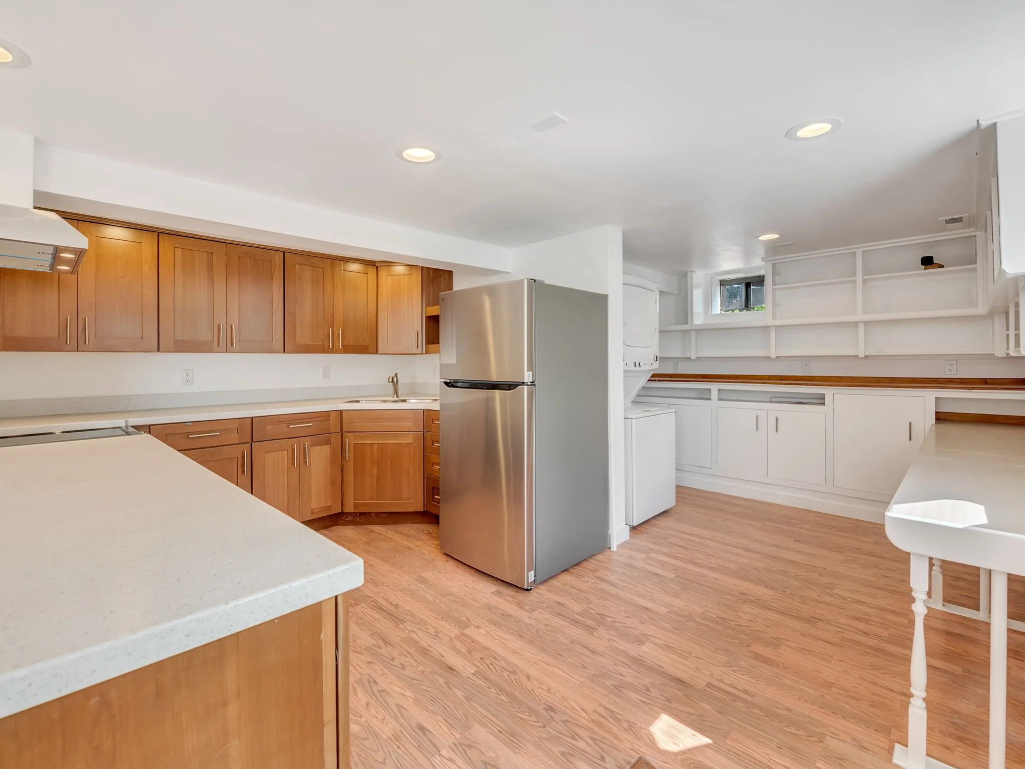 77-web-or-mls-66-70 Bond St-69.jpg