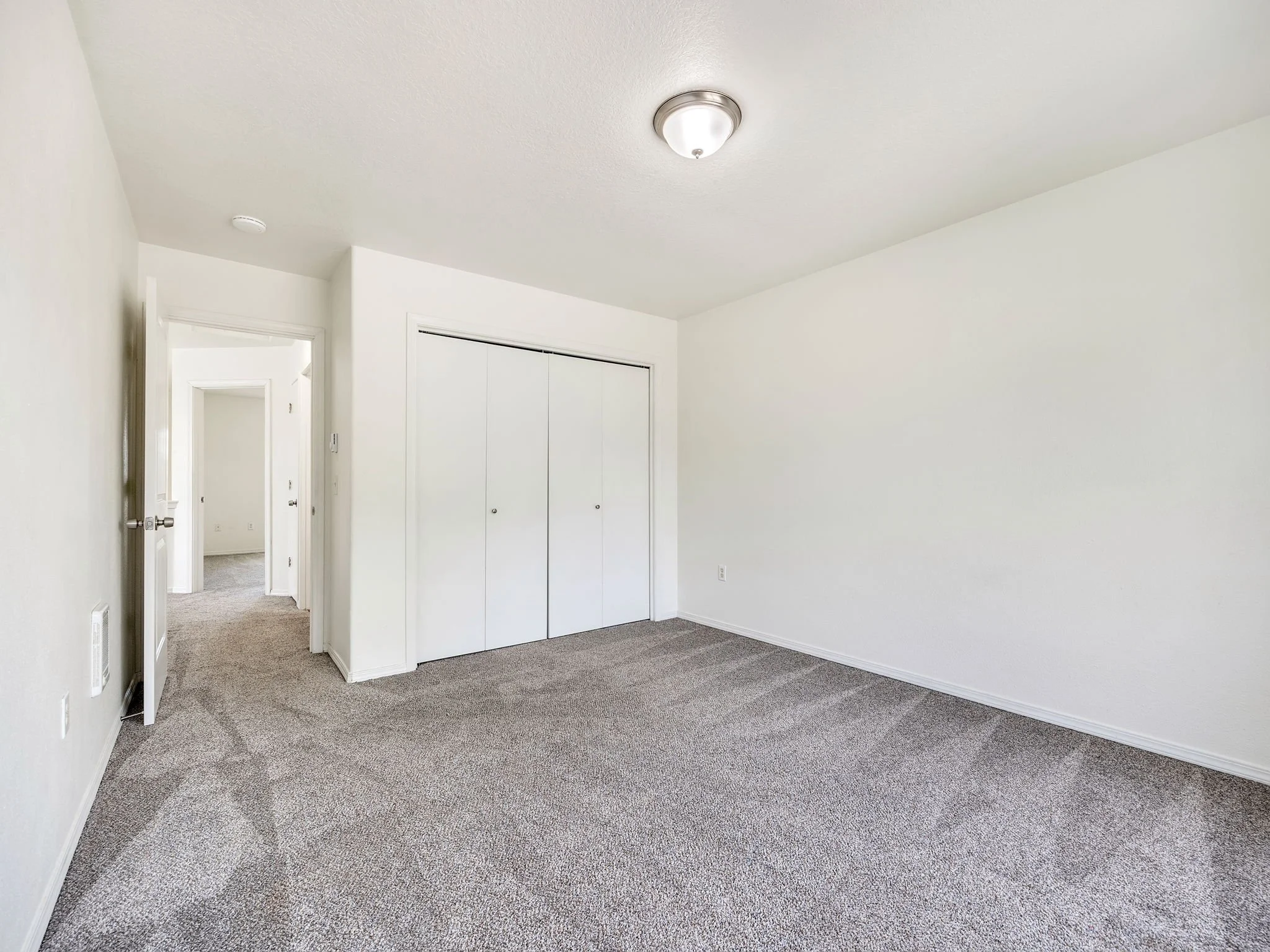 28-web-or-mls-1536 S Main-189.jpg