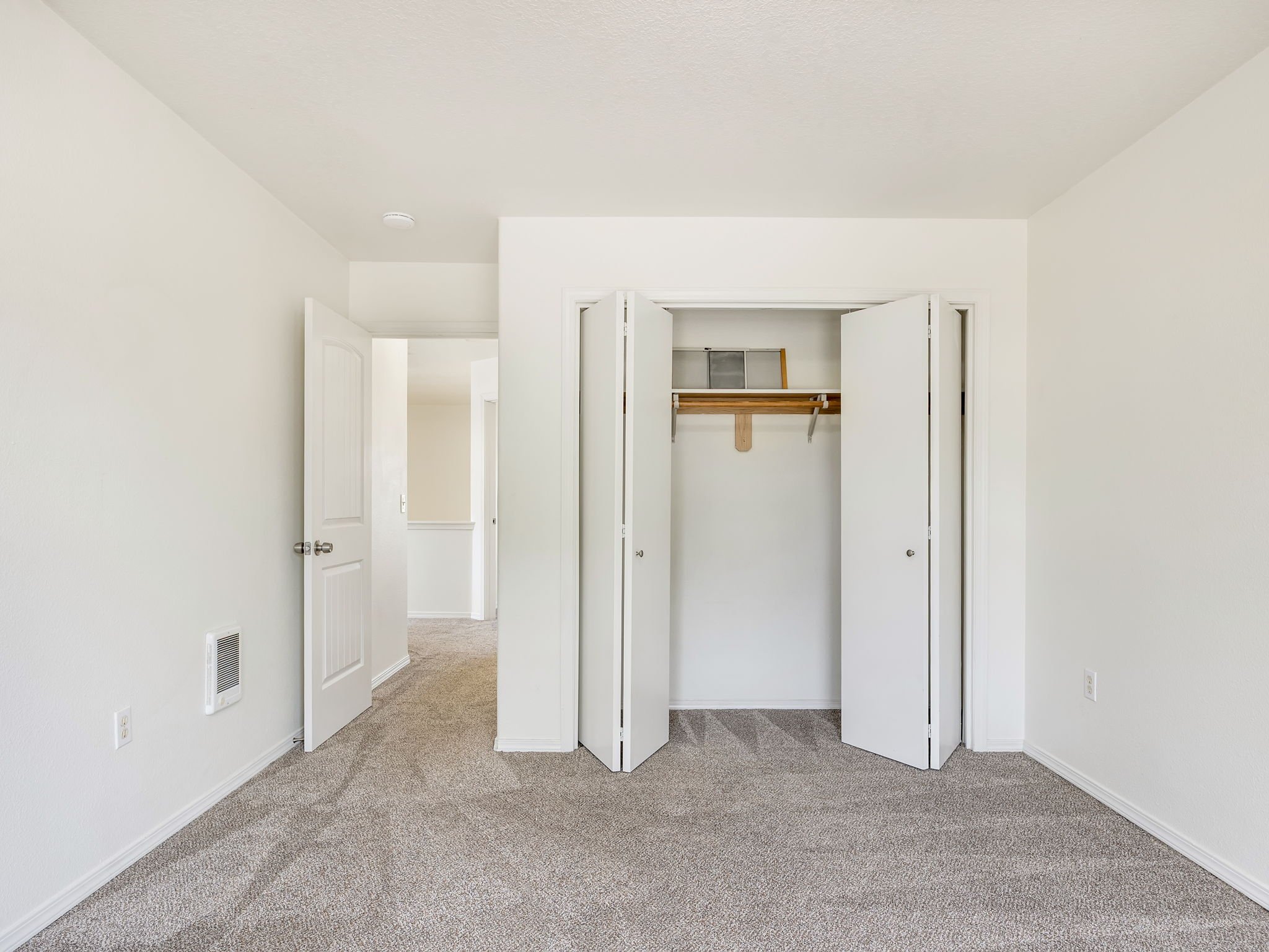 27-web-or-mls-1536 S Main-188.jpg